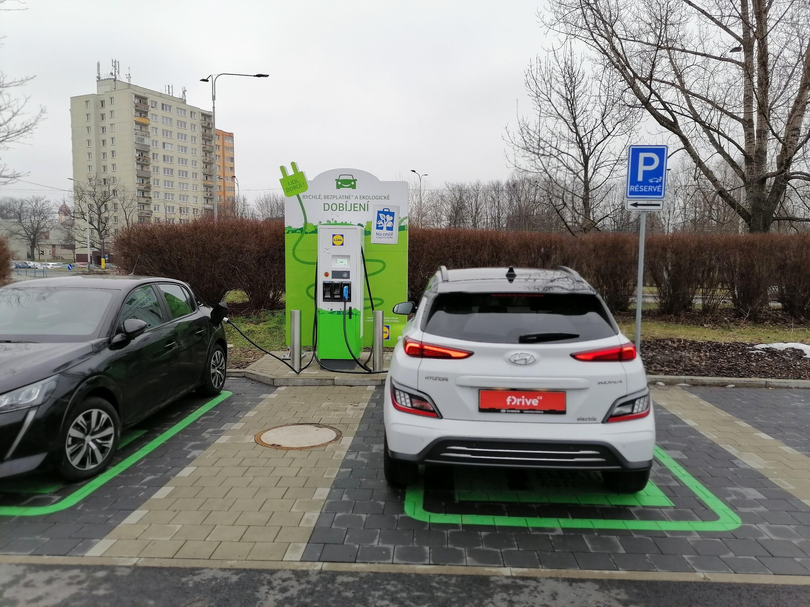 Nabíjecí stanice Lidl