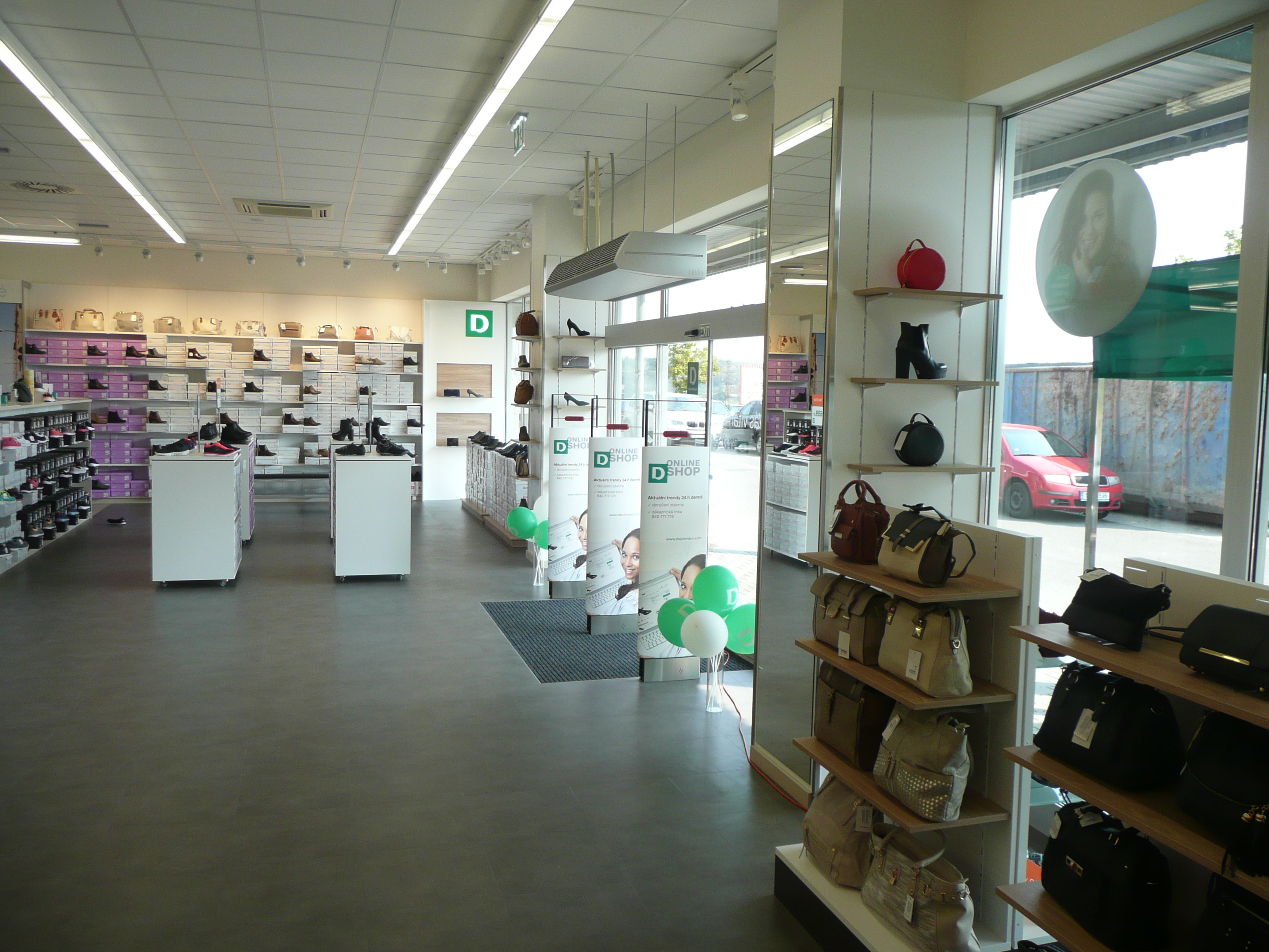 DEICHMANN foto 4