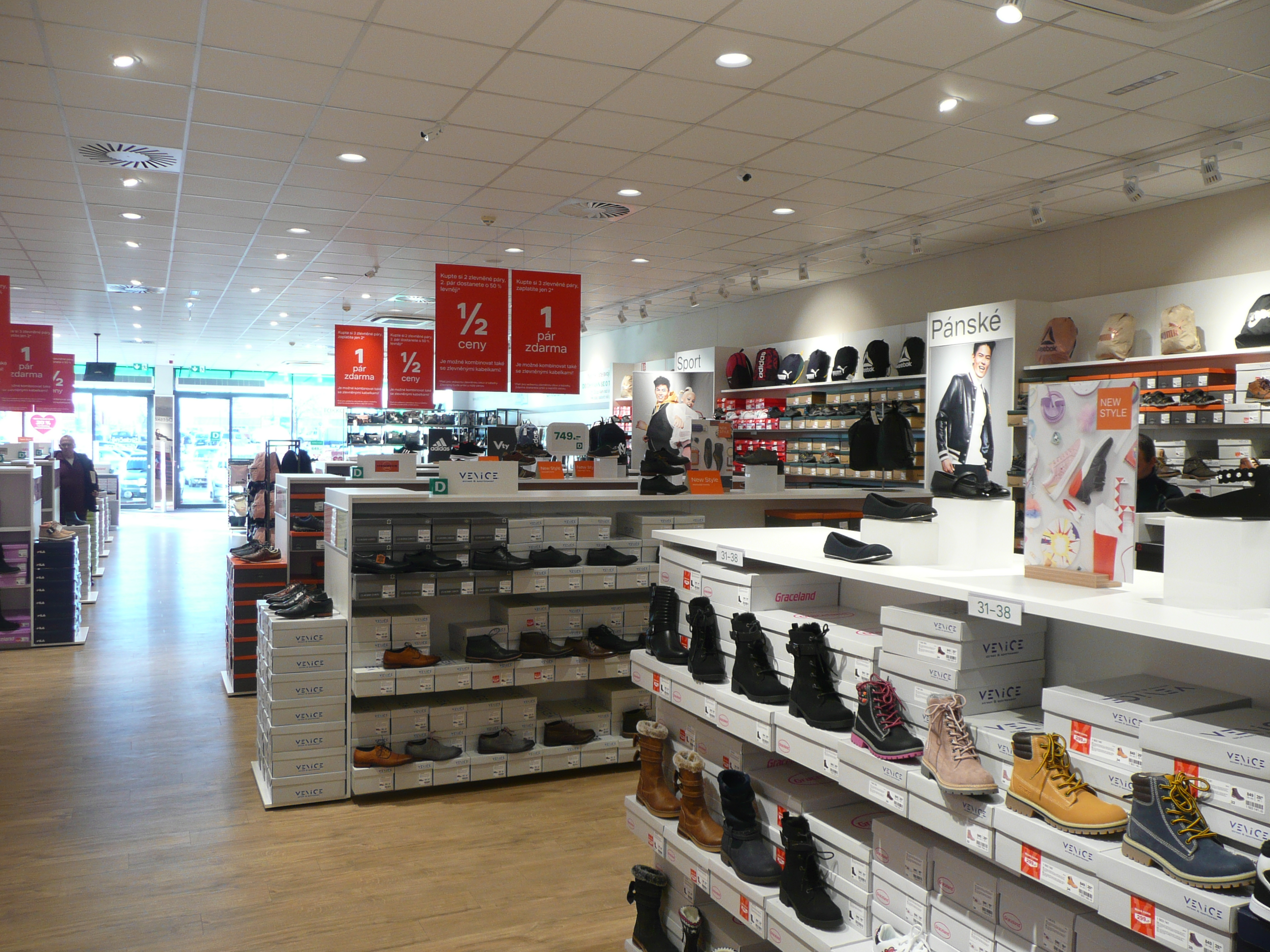 DEICHMANN foto 2