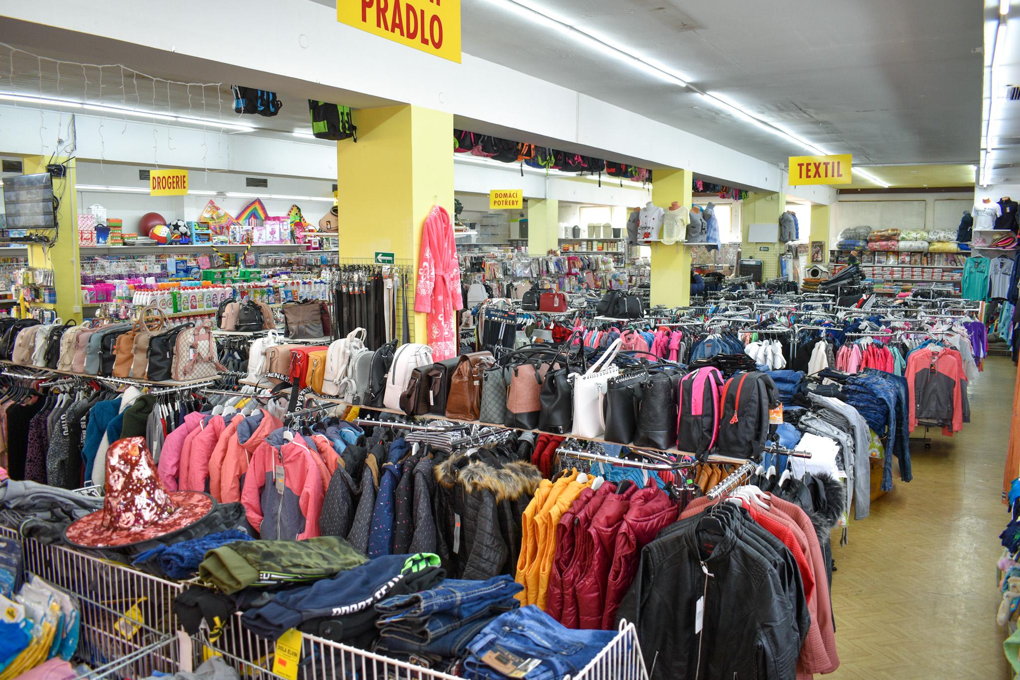 Centrum levného nákupu foto 2