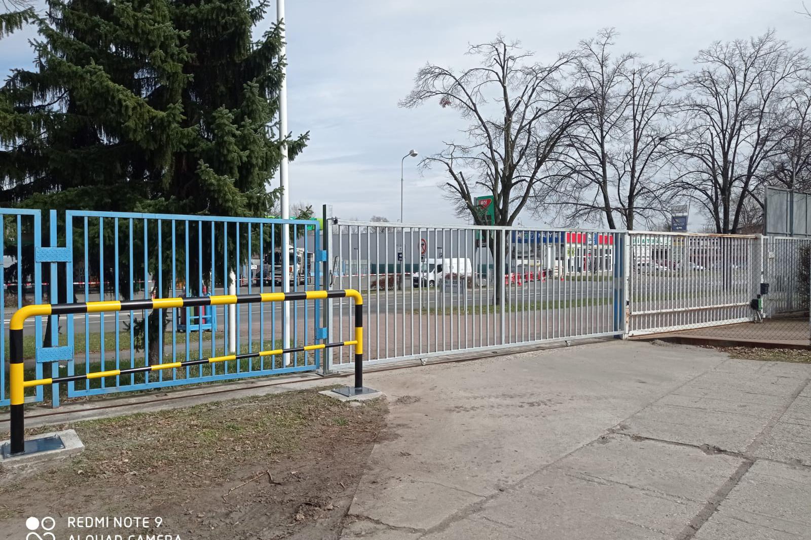 Pojezdové vjezdové brány