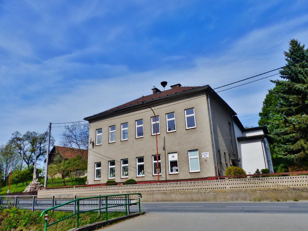 Mateřská škola Hejnice, okres Ústí nad Orlicí foto 2