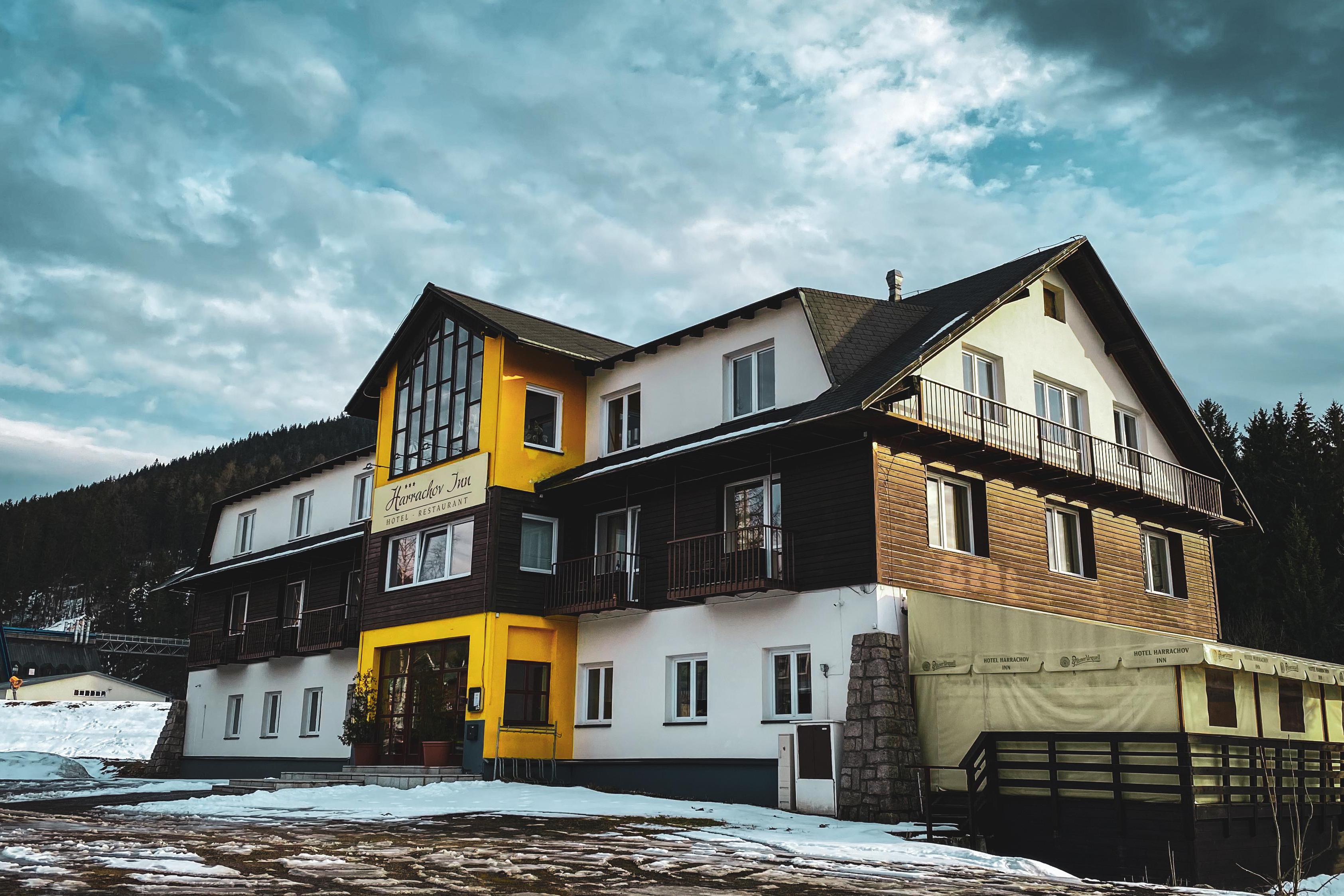 Hotel Harrachov Inn