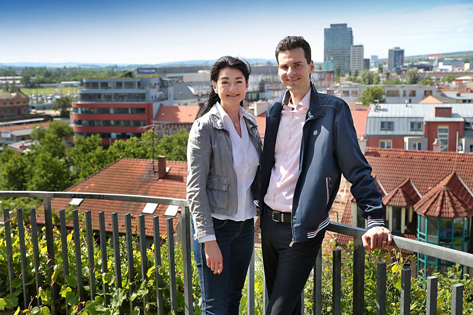 SLANY & PARTNERS Realitní kancelář foto 2