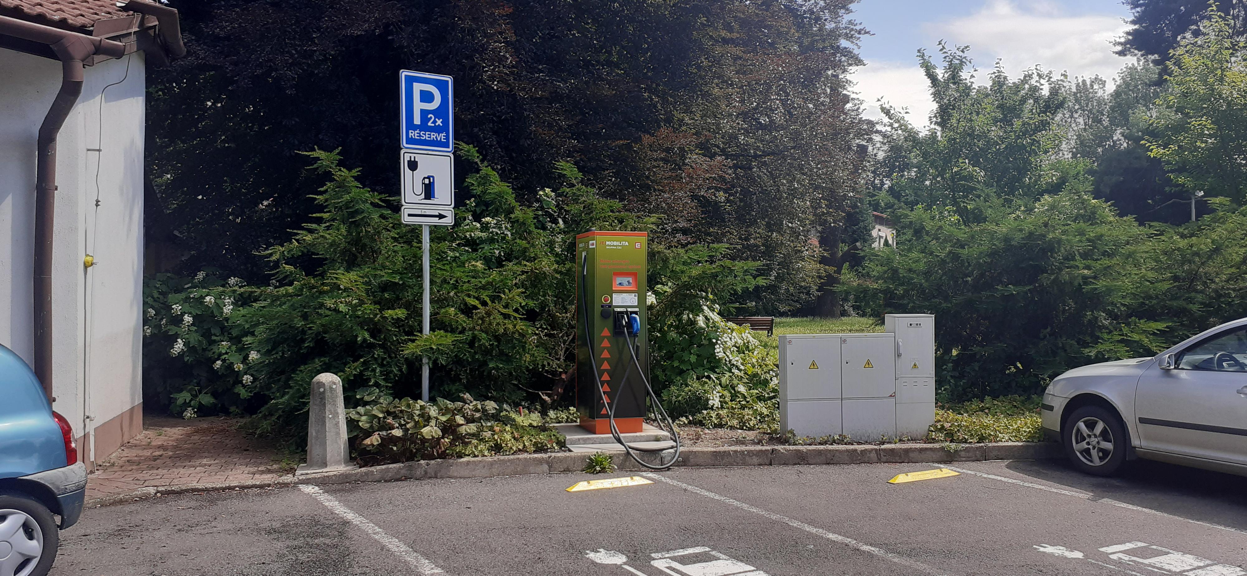 Nabíjecí stanice ČEZ