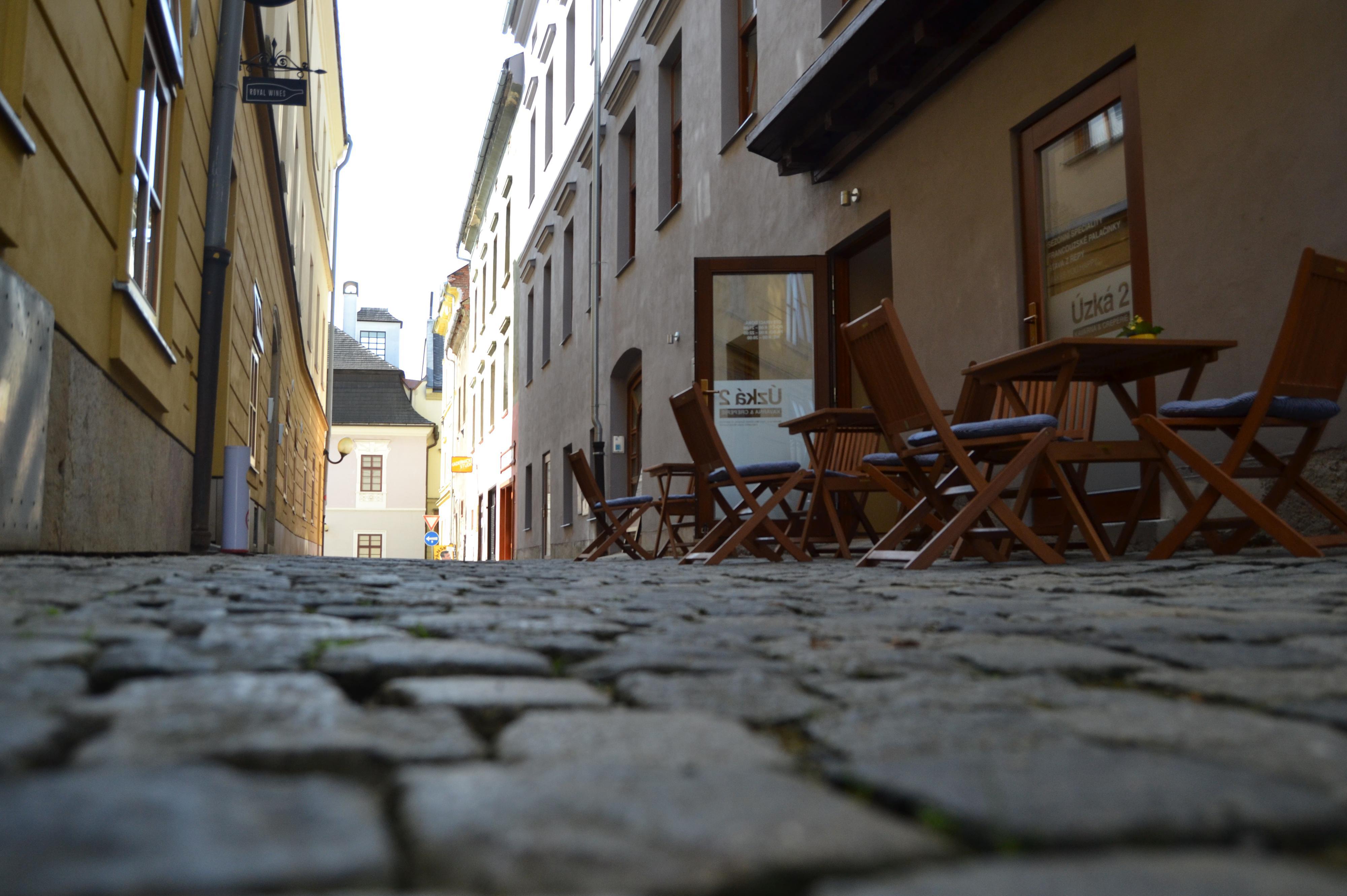 Úzká 2 - kavárna & creperie