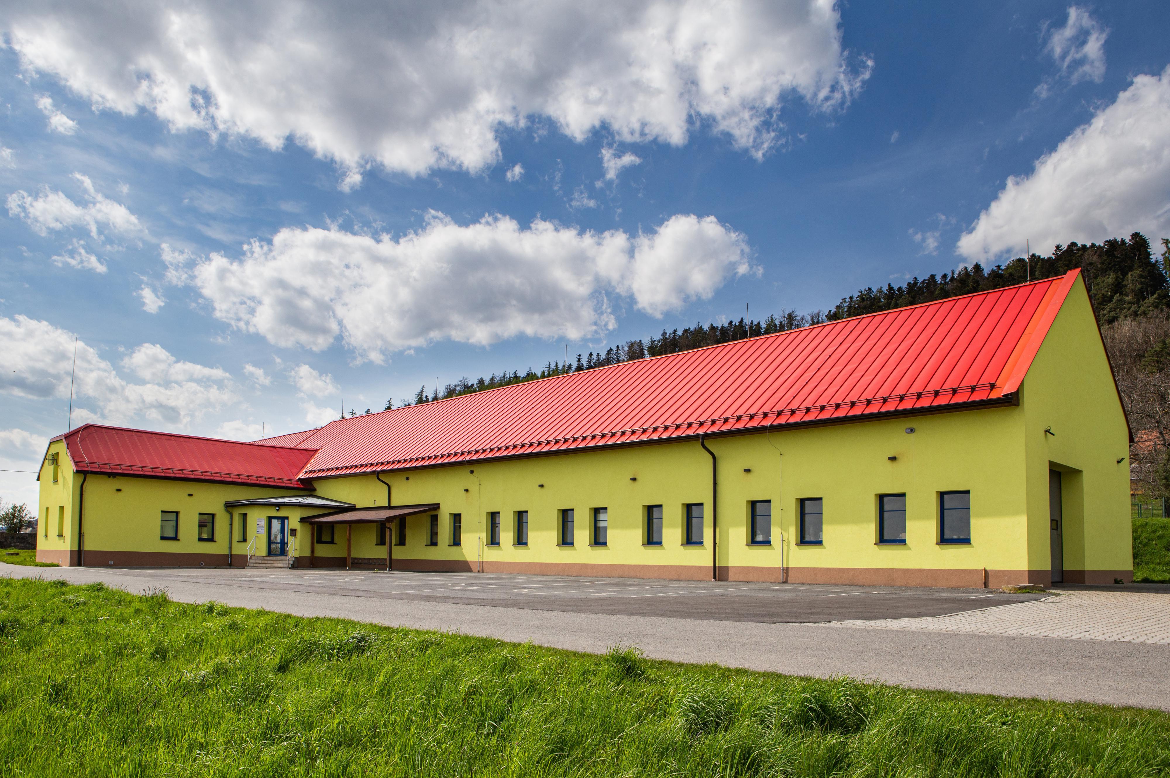 JEDNOÚČELOVÉ STROJE, s.r.o.