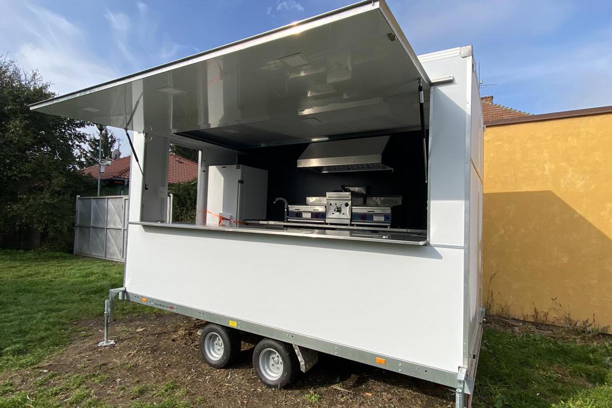 Výroba nástaveb gastro prodejen Alexander Meisner