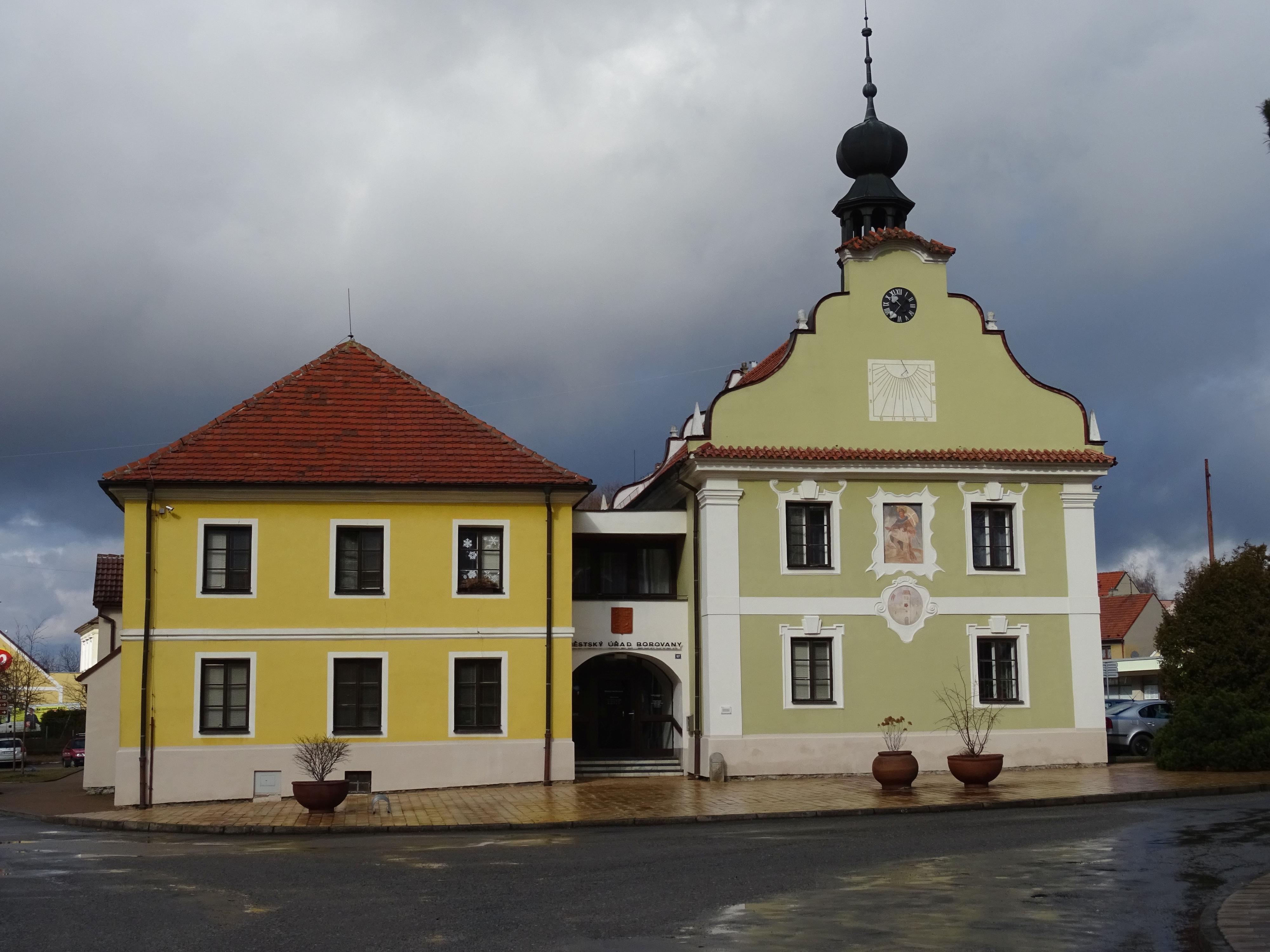 Borovany - městský úřad foto 3