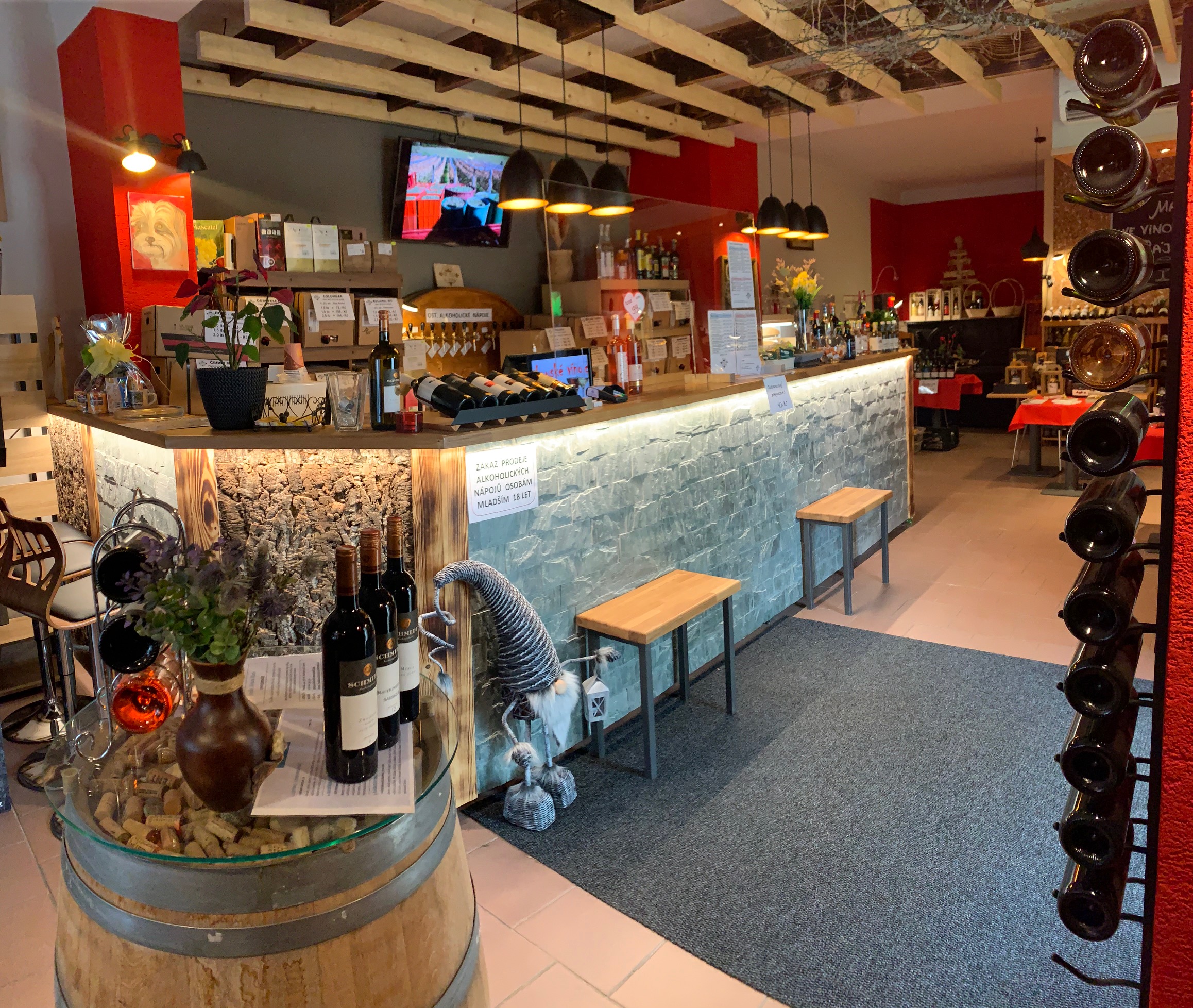 Mini bistro - Vinotéka u Dušků foto 3