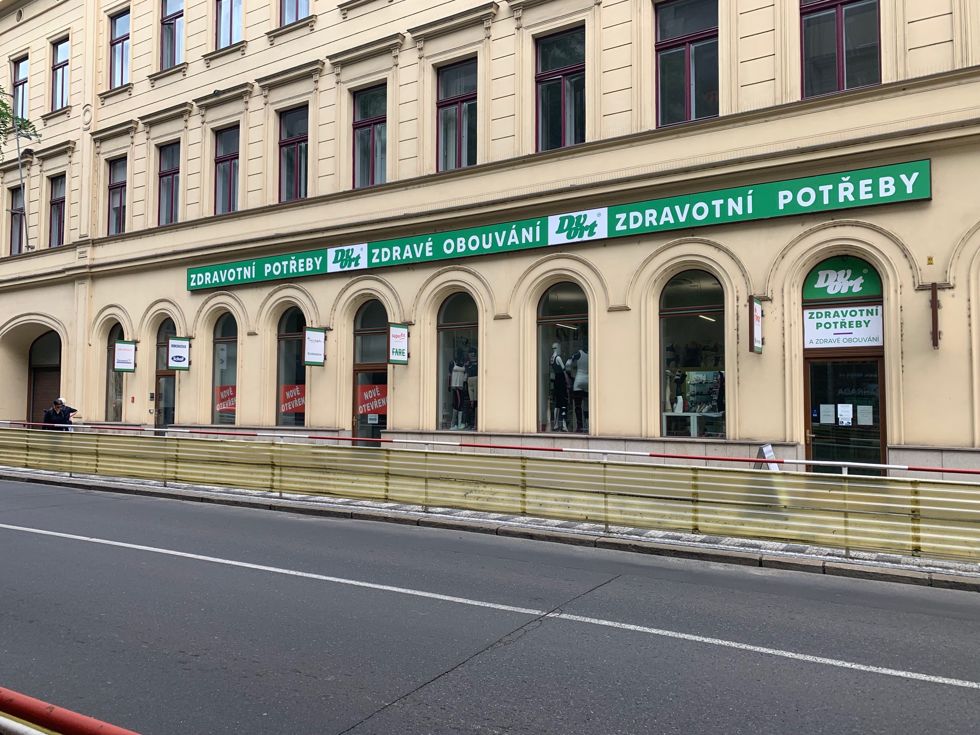 Zdravotní potřeby a zdravé obouvání DVORT foto 2