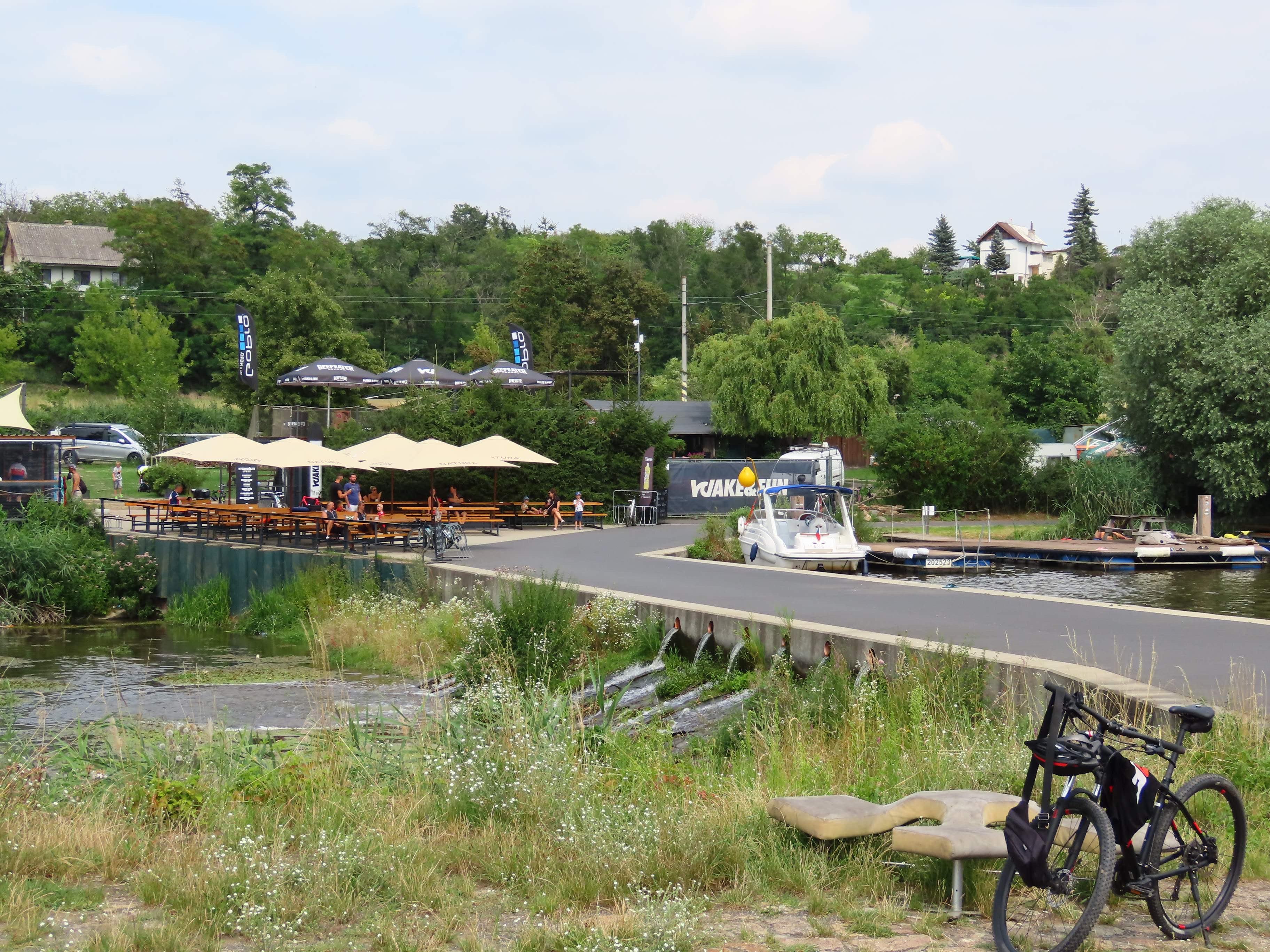 Wake bar Třeboutice