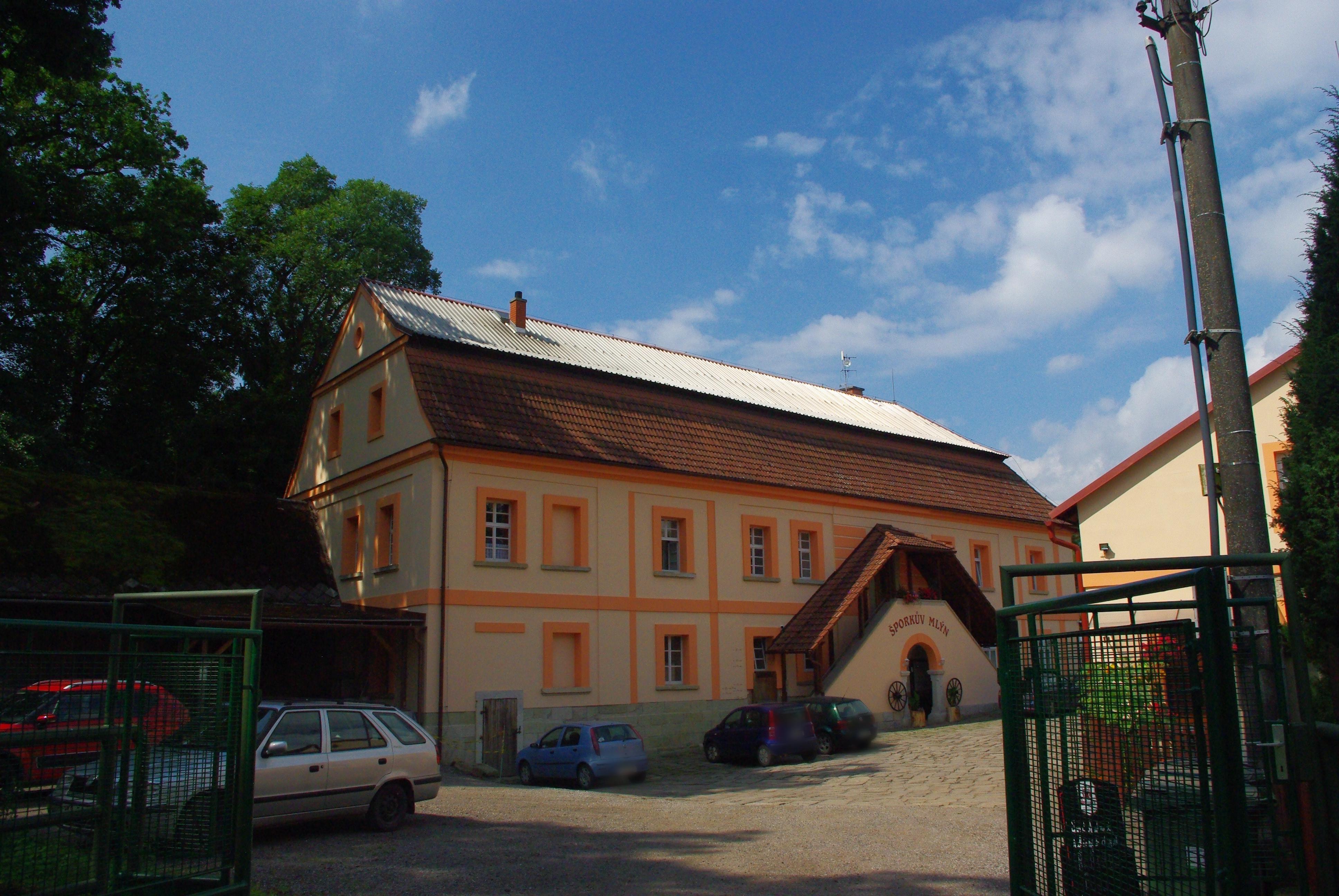 Šporkův Mlýn - restaurace foto 2