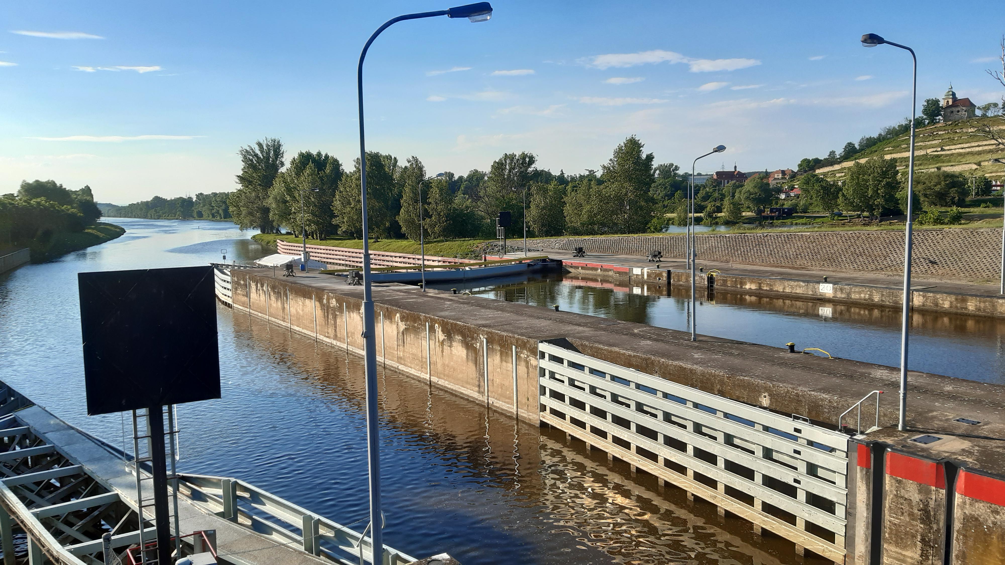 Plavební komora Dolní Beřkovice