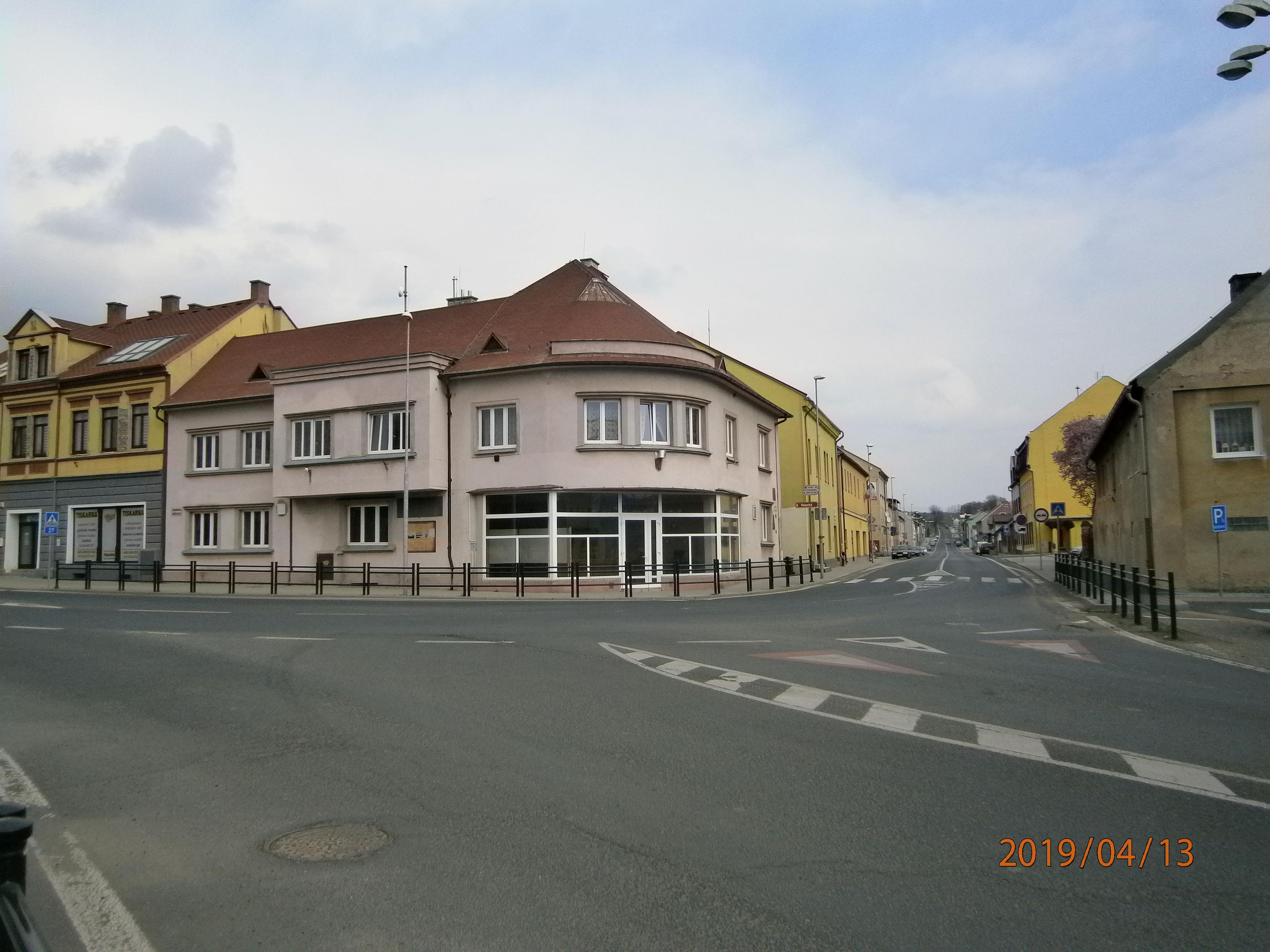 Lom - městský úřad foto 5