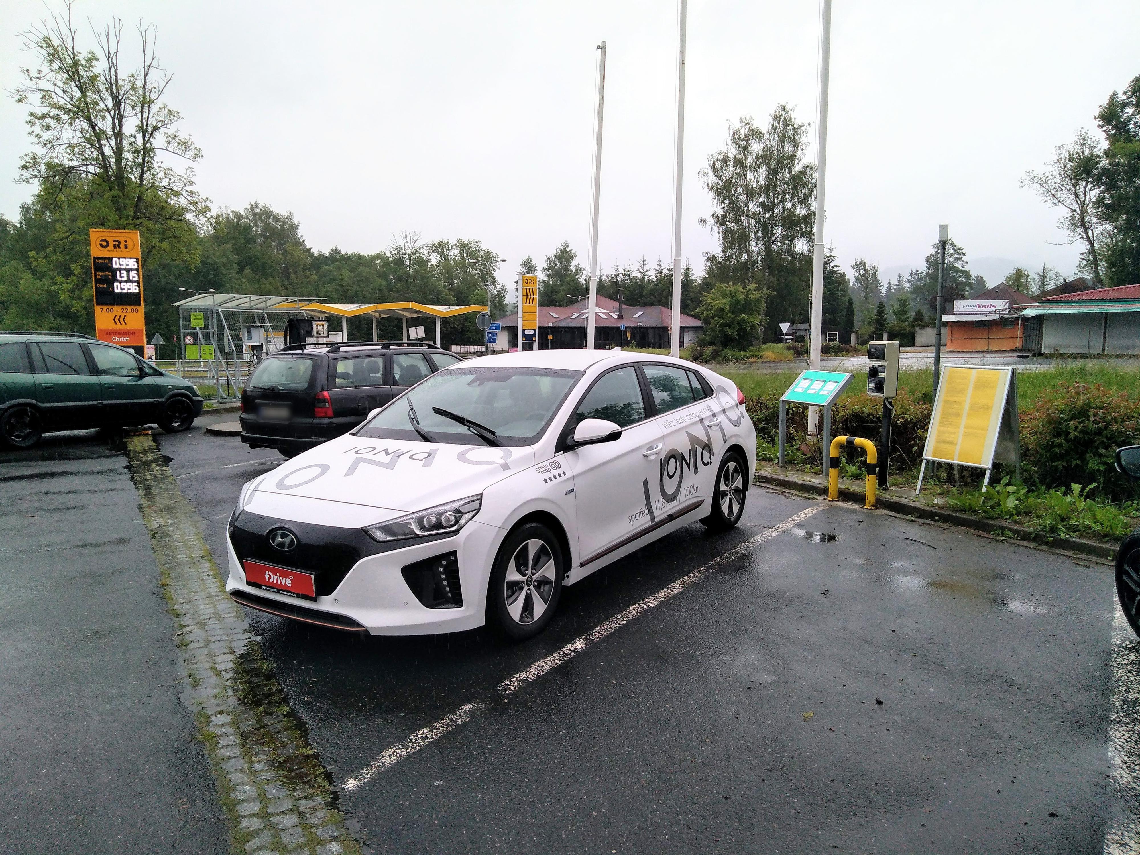 EVSELECT s.r.o. - Nabíjecí stanice