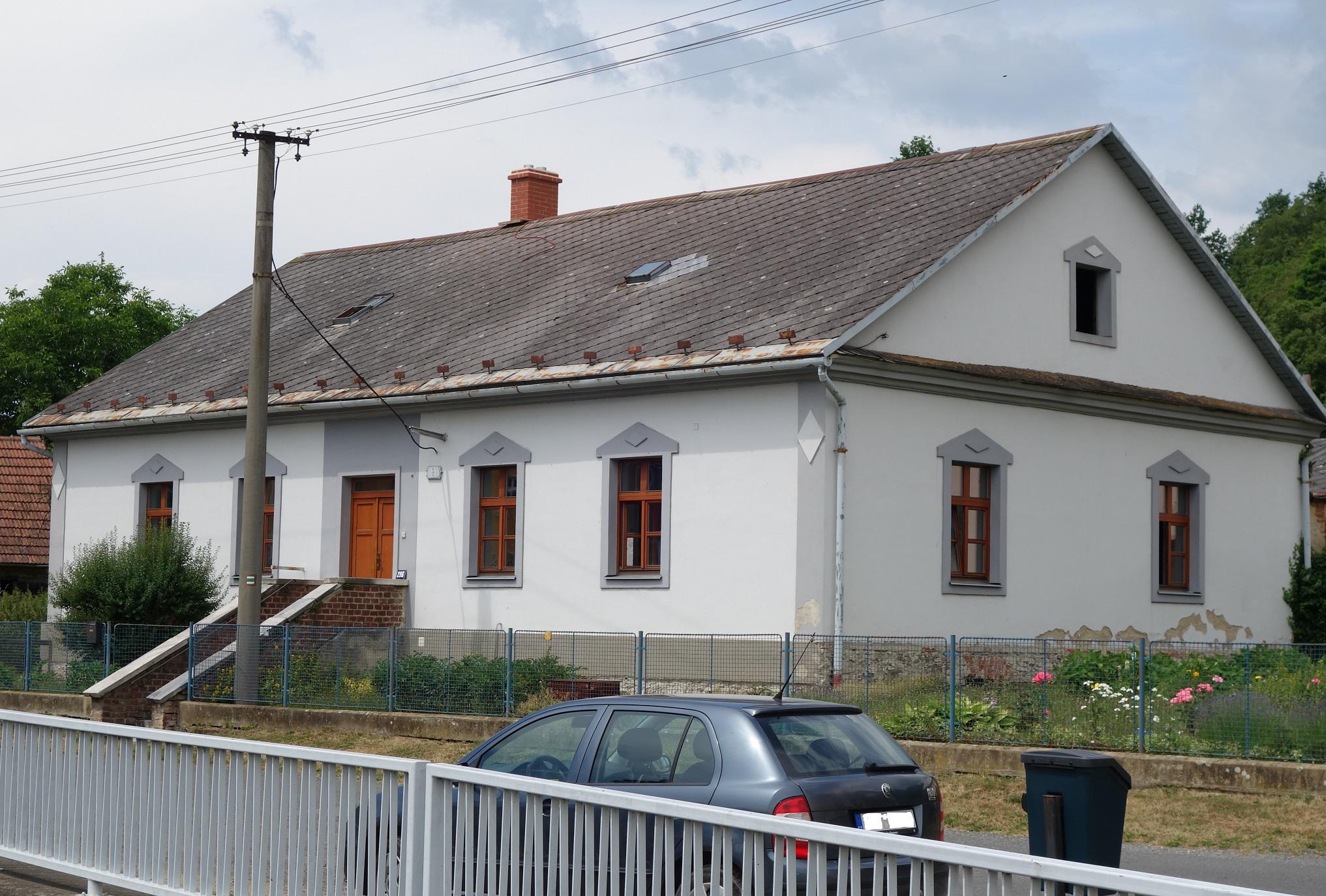 Obecní úřad Lichnov foto 6