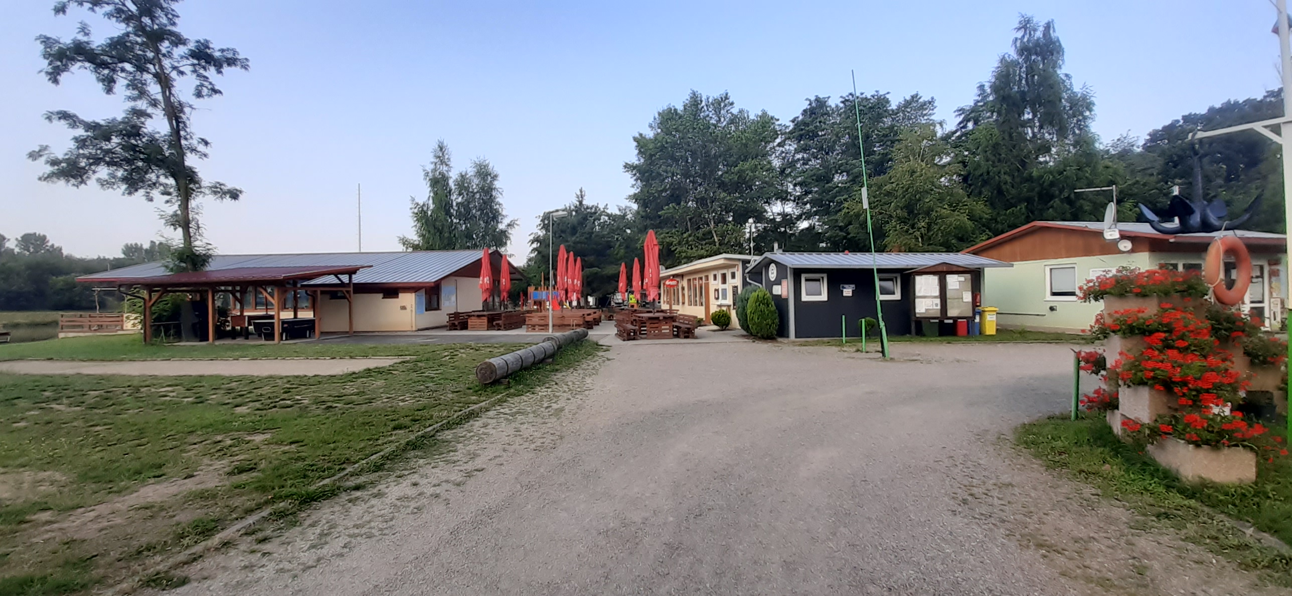 Marina Týnec nad Labem