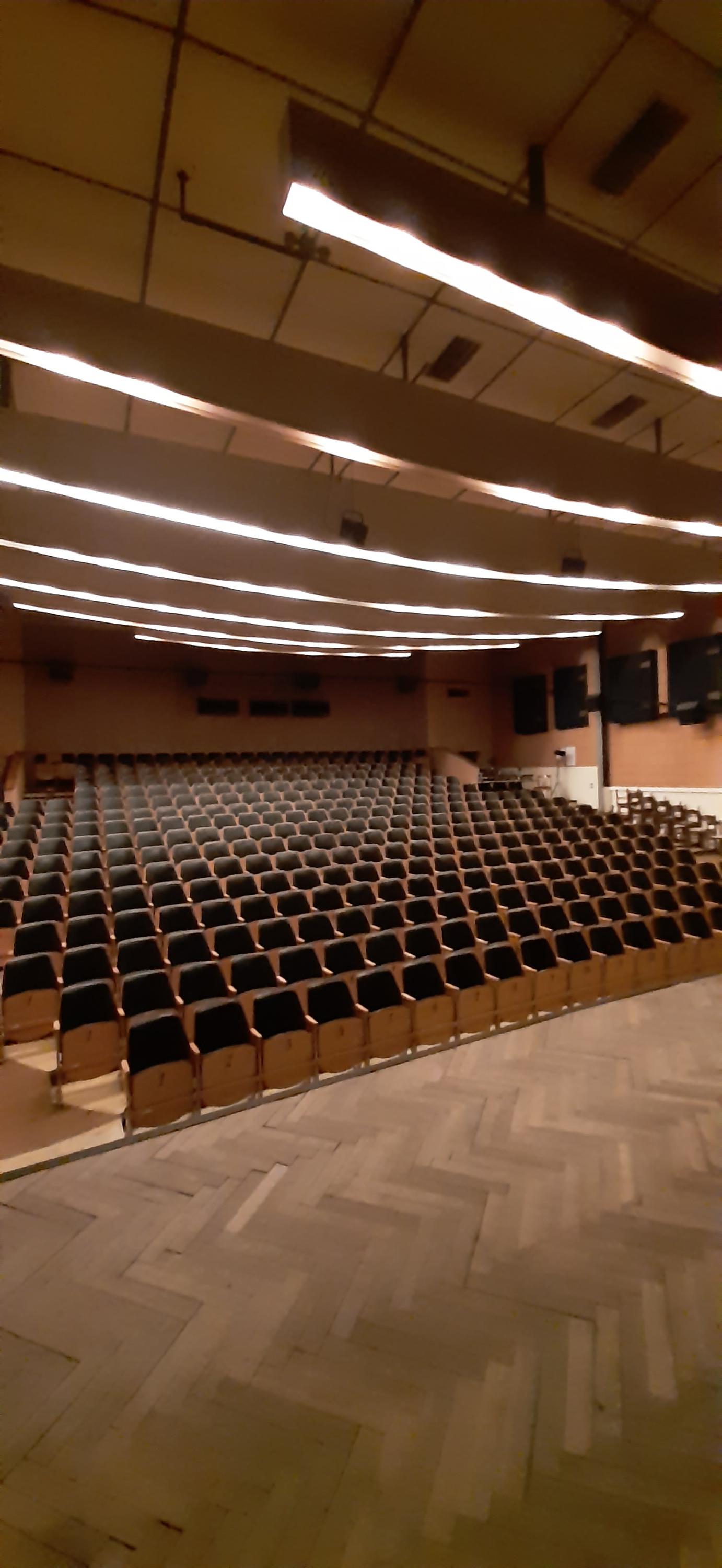 Kino Stochov foto 2