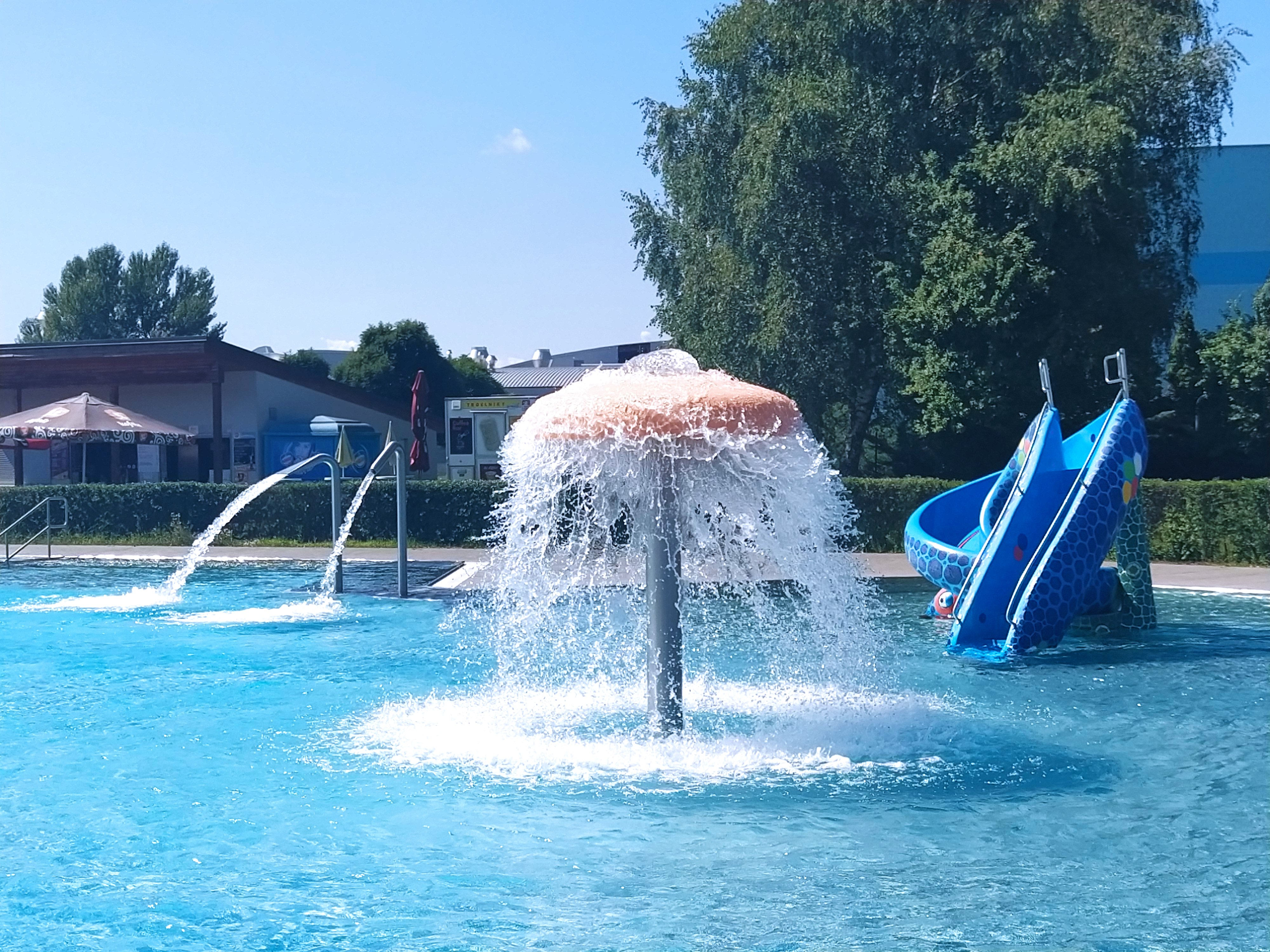 Lázně Hodonín - letní koupaliště foto 3