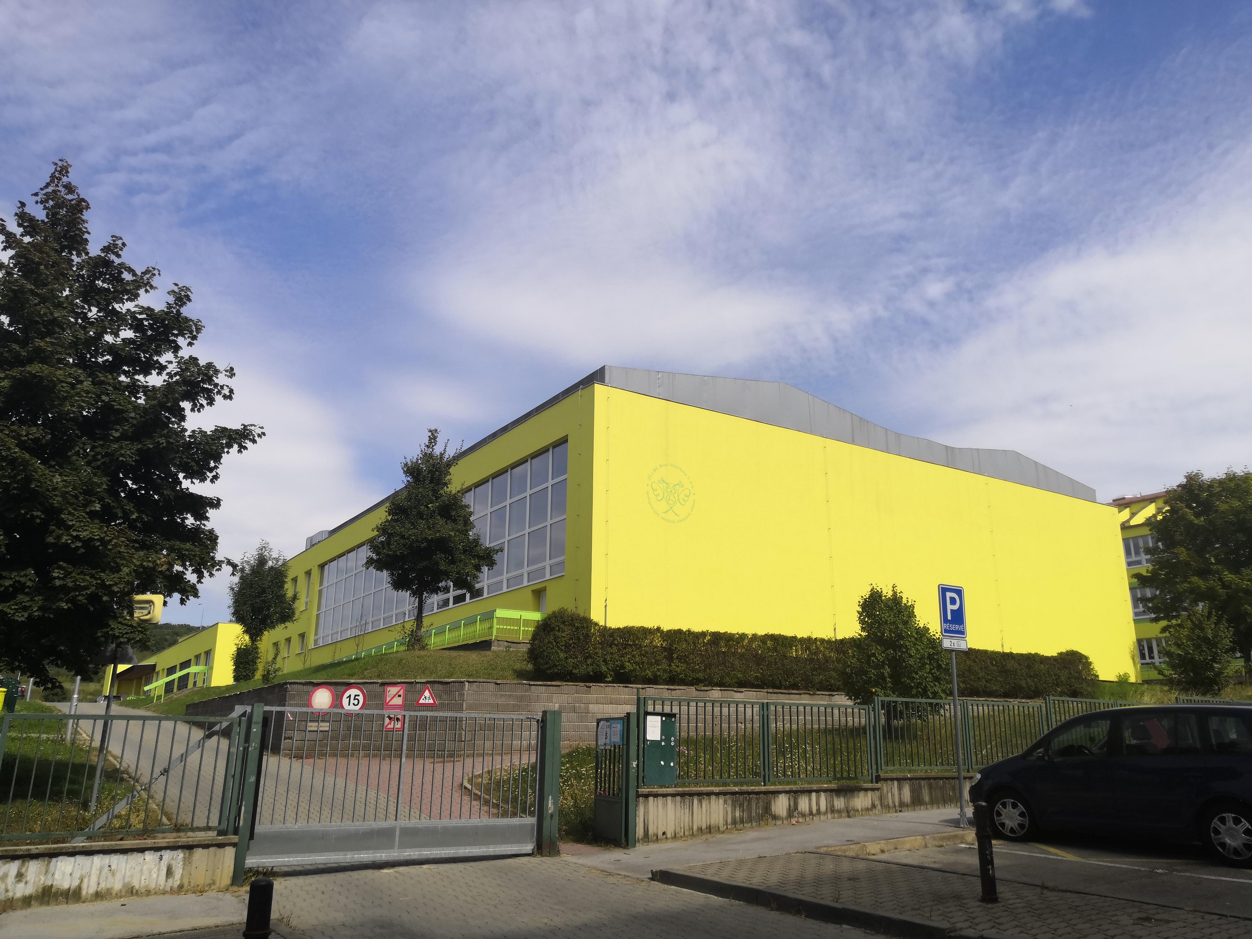 ZŠ a MŠ Brno, Horníkova foto 1