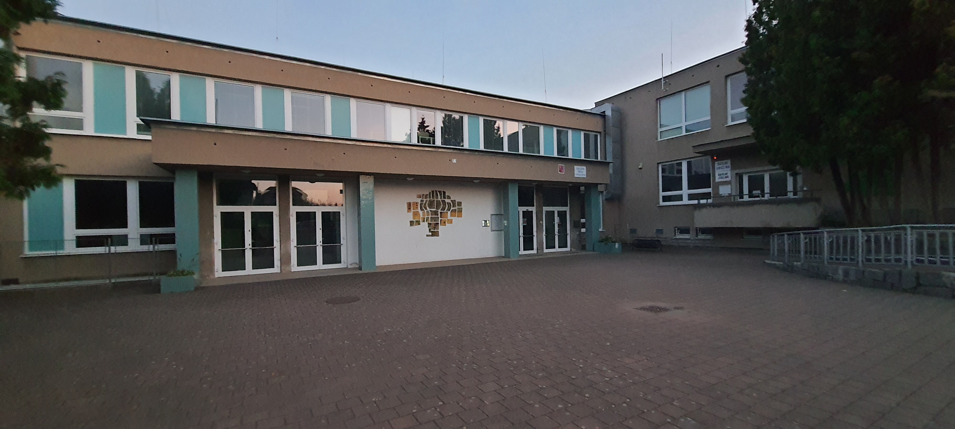 ZŠ Vladislava Vančury, Praha - Zbraslav foto 2