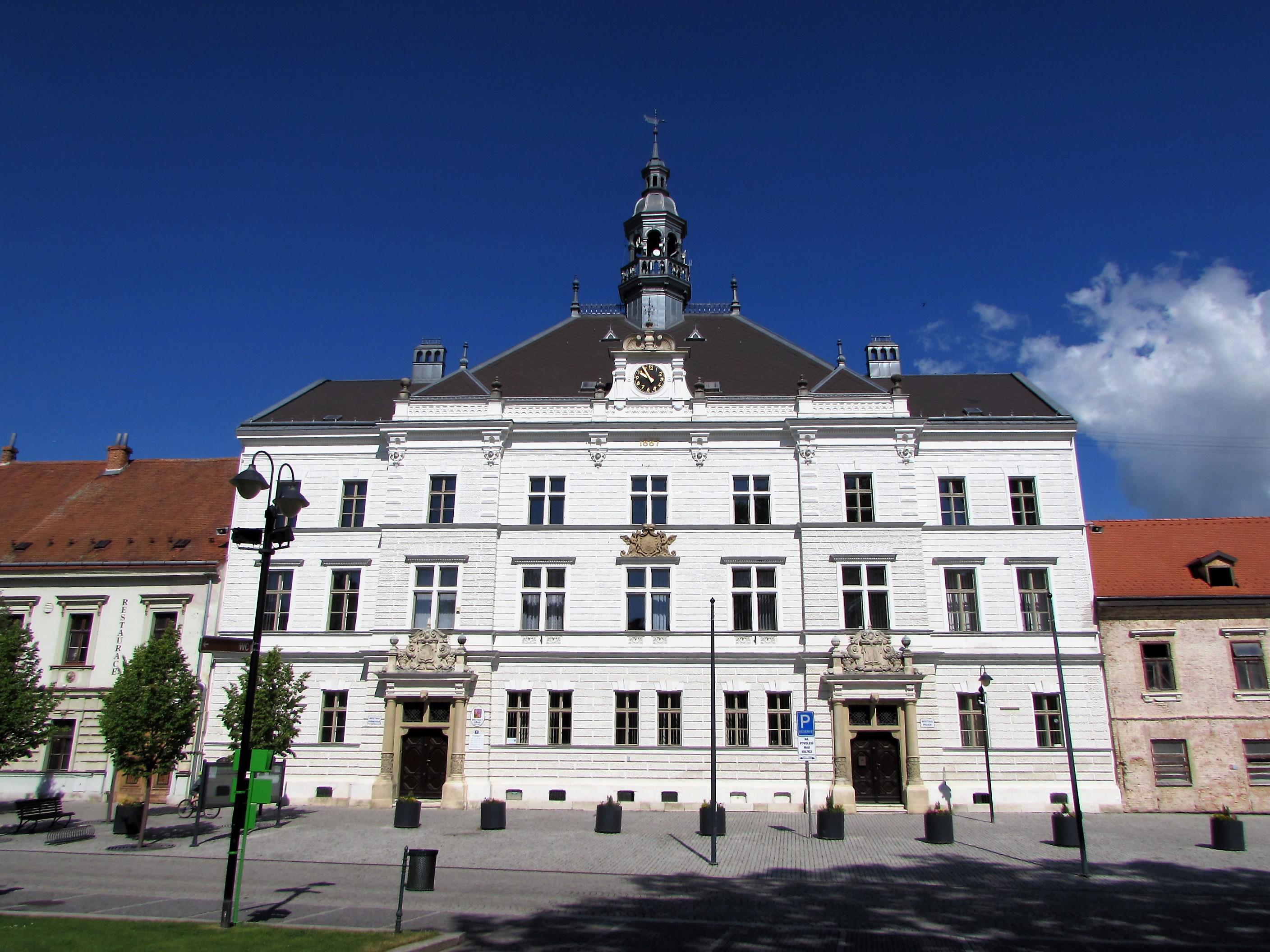 Valtice - městský úřad foto 3