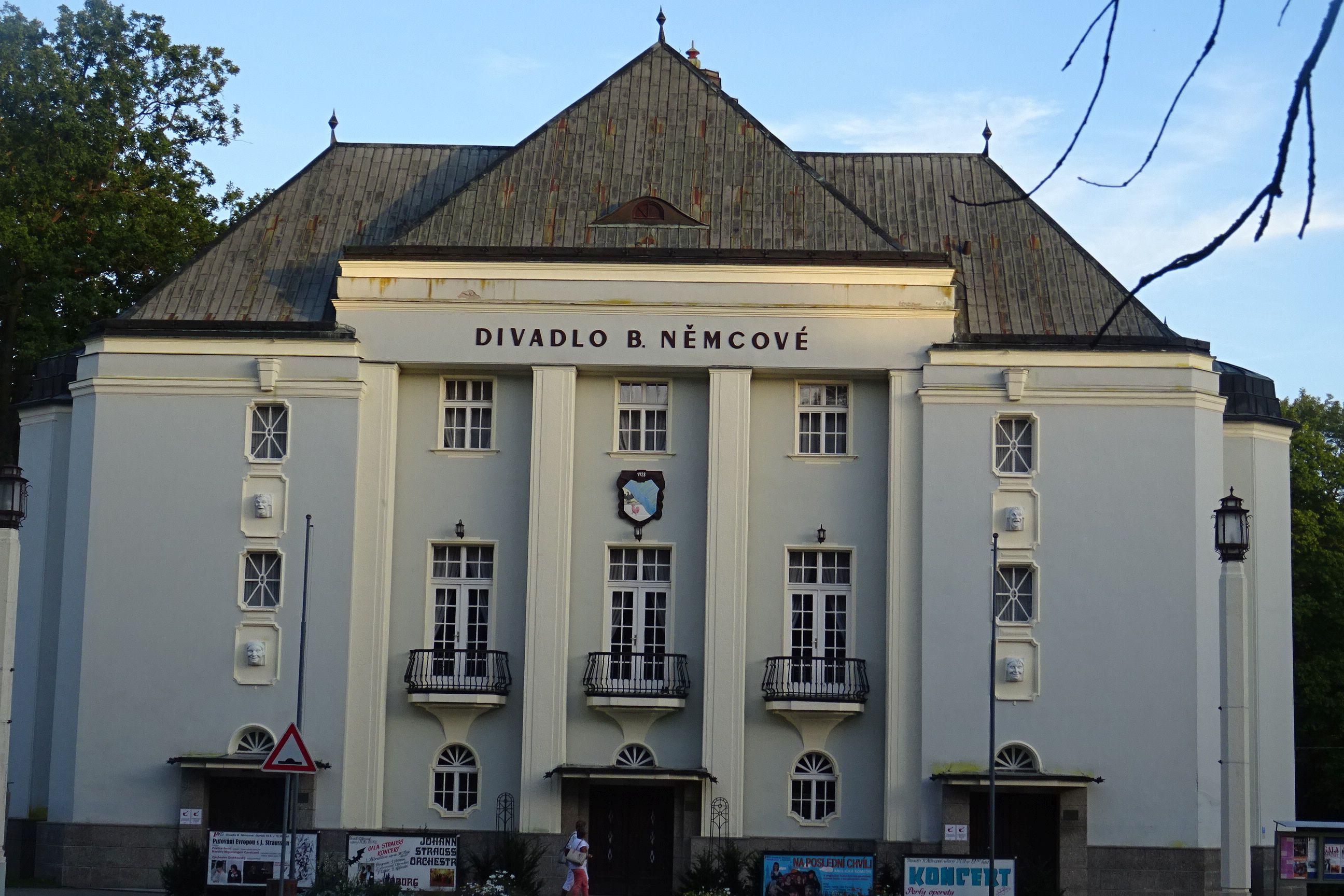 Divadlo Boženy Němcové foto 5