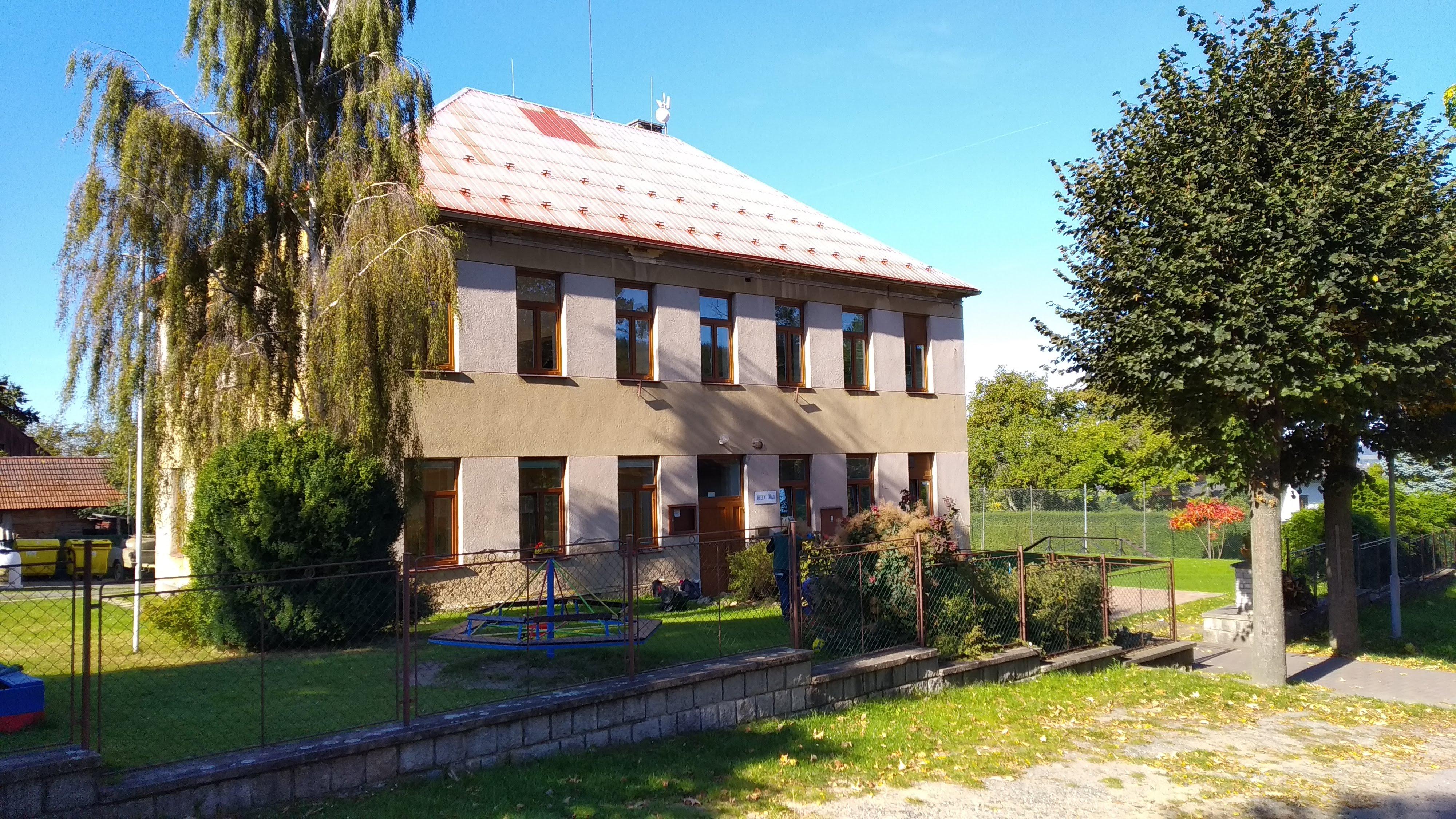 Kouty - obecní úřad foto 2