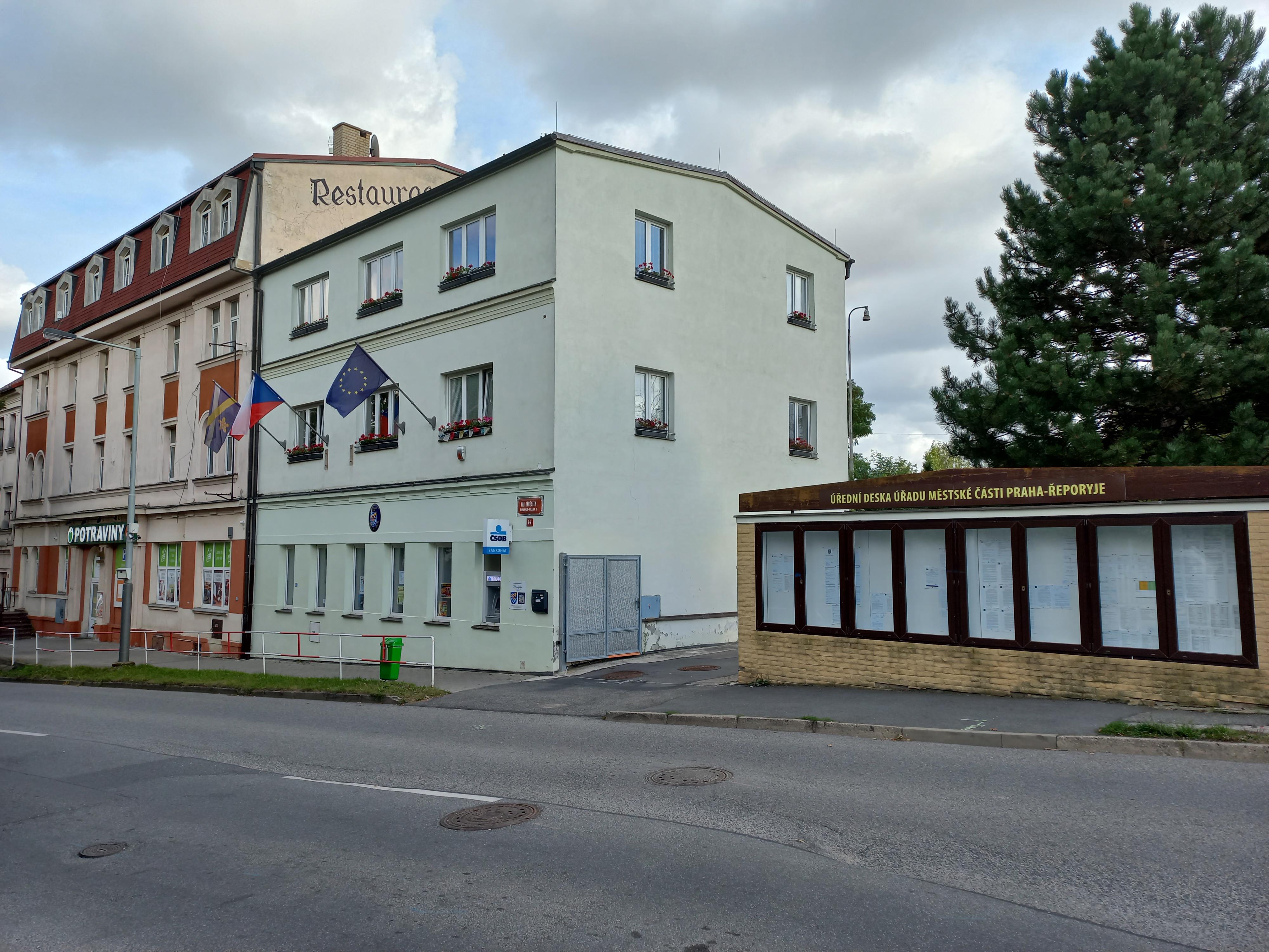 Úřad městské části Praha - Řeporyje foto 3