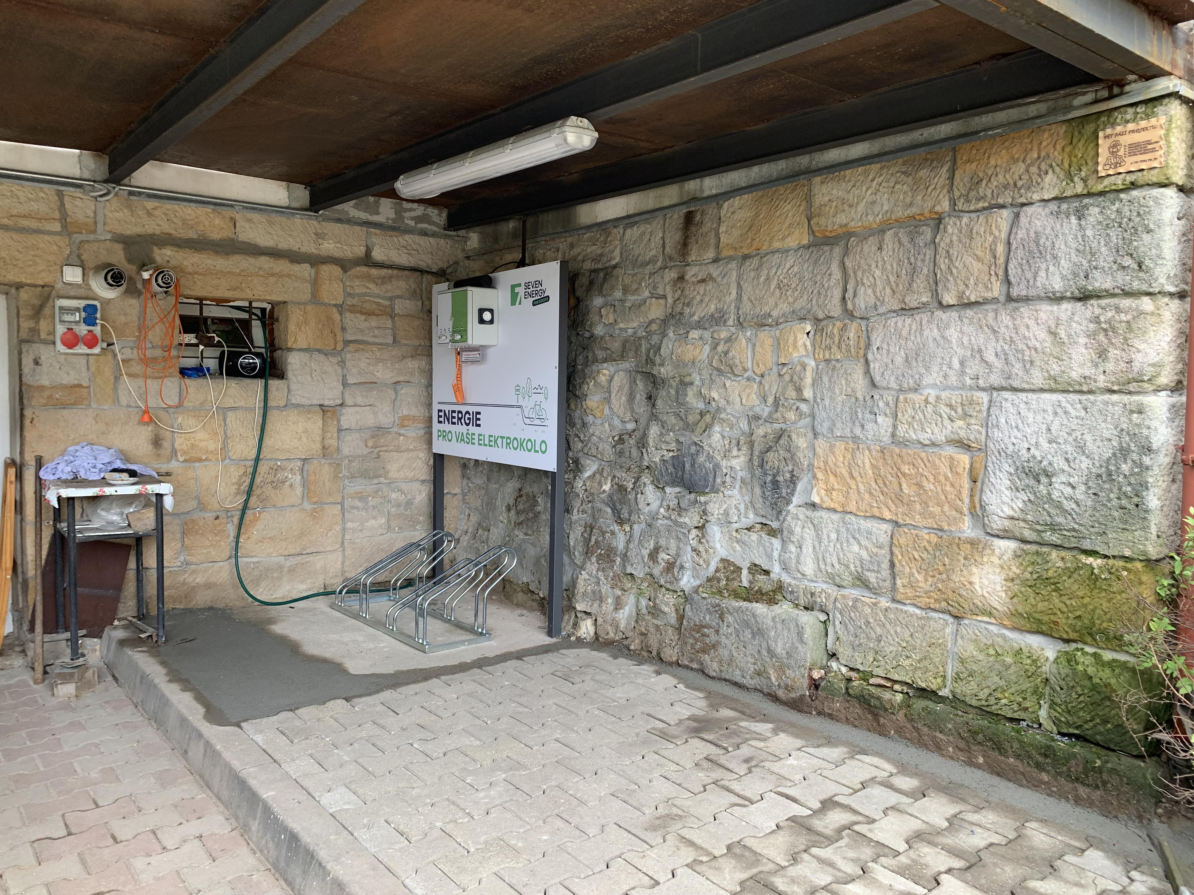 Nabíjecí stanice Hotel U Zeleného stromu foto 4