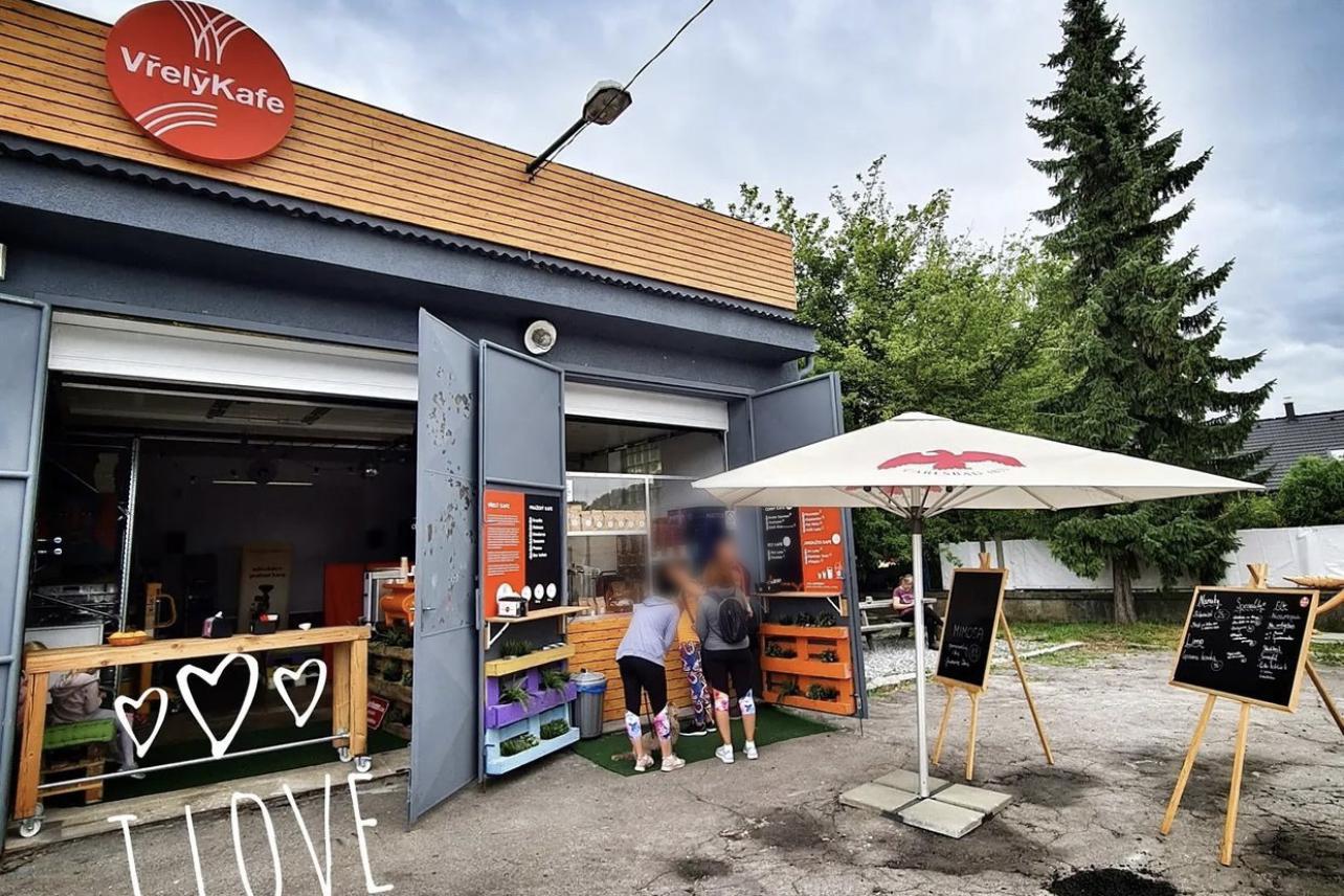 VřelýKafe BY Yakima Coffee