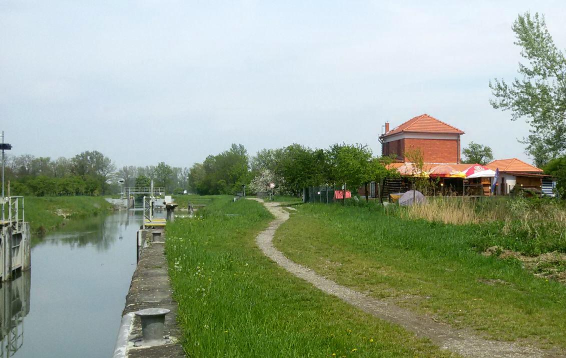 Baťa kanál U Veličky foto 6