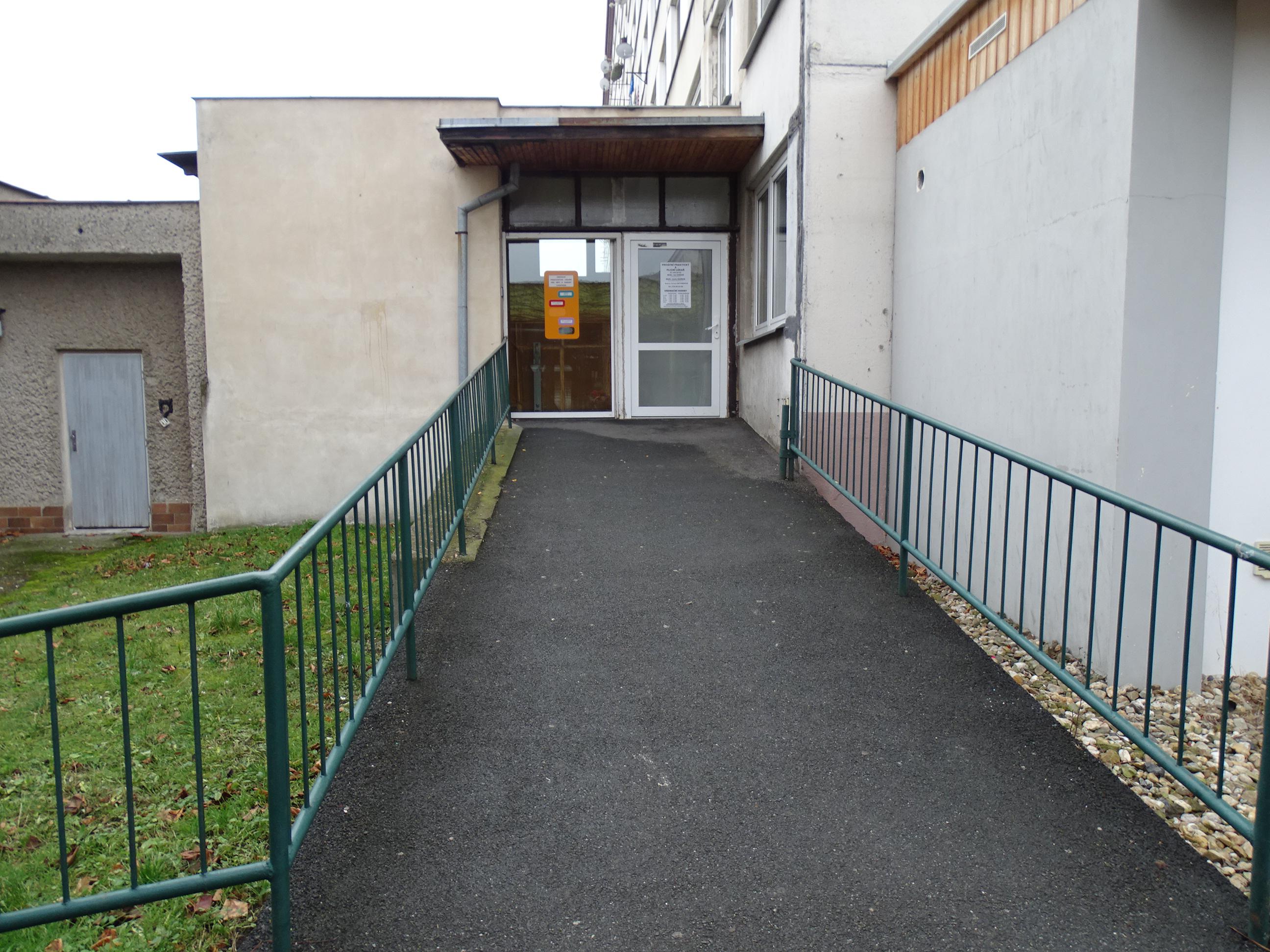 Poliklinika Neratovice - Kojetická foto 1