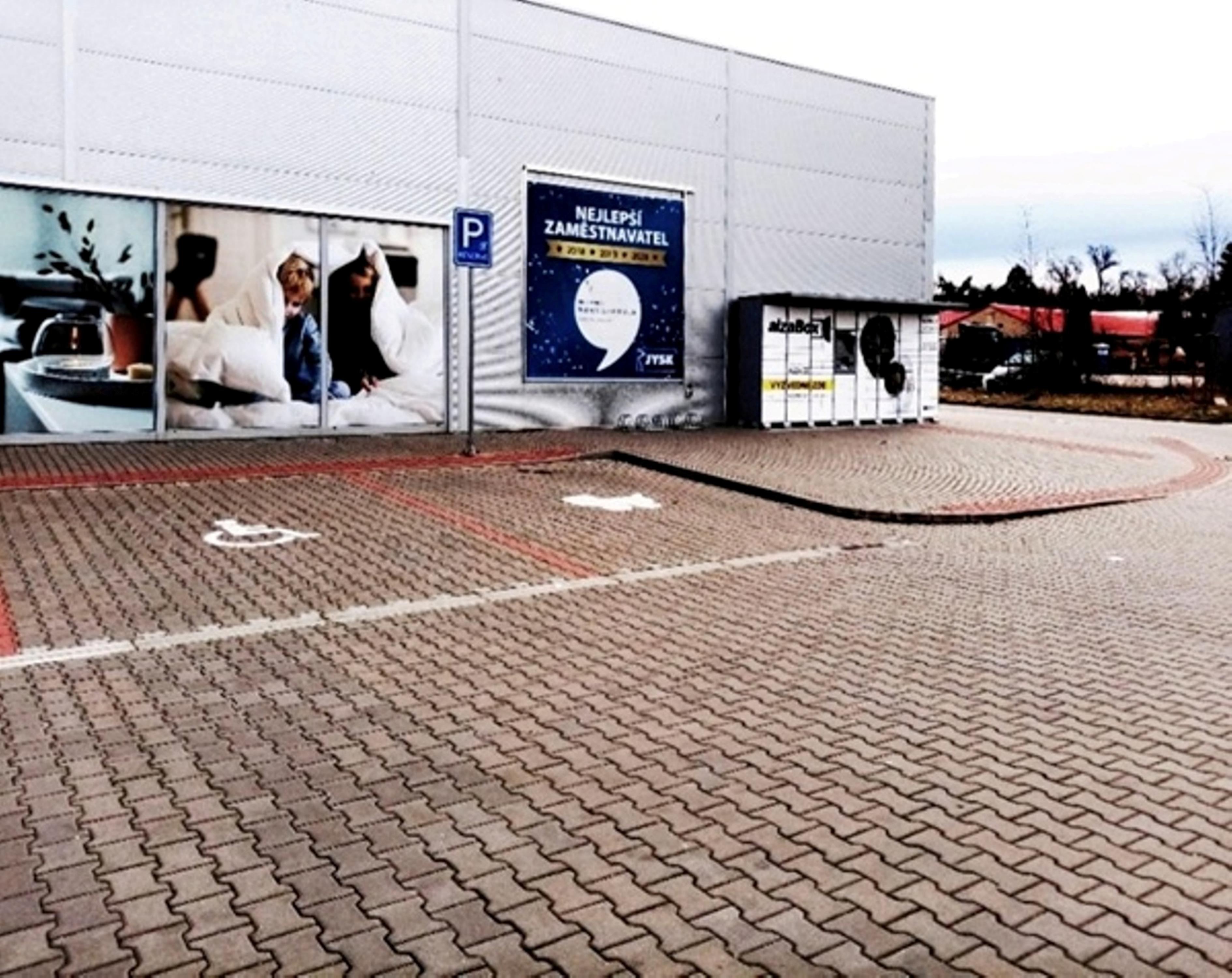AlzaBox foto 2