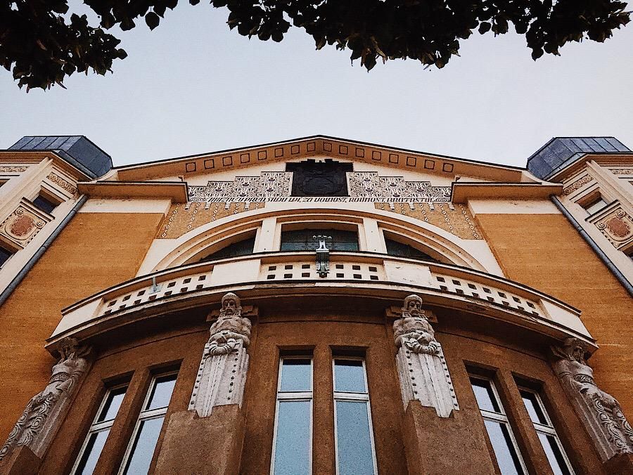 AqHGf9.jpeg?fl=res,2200,2200,1