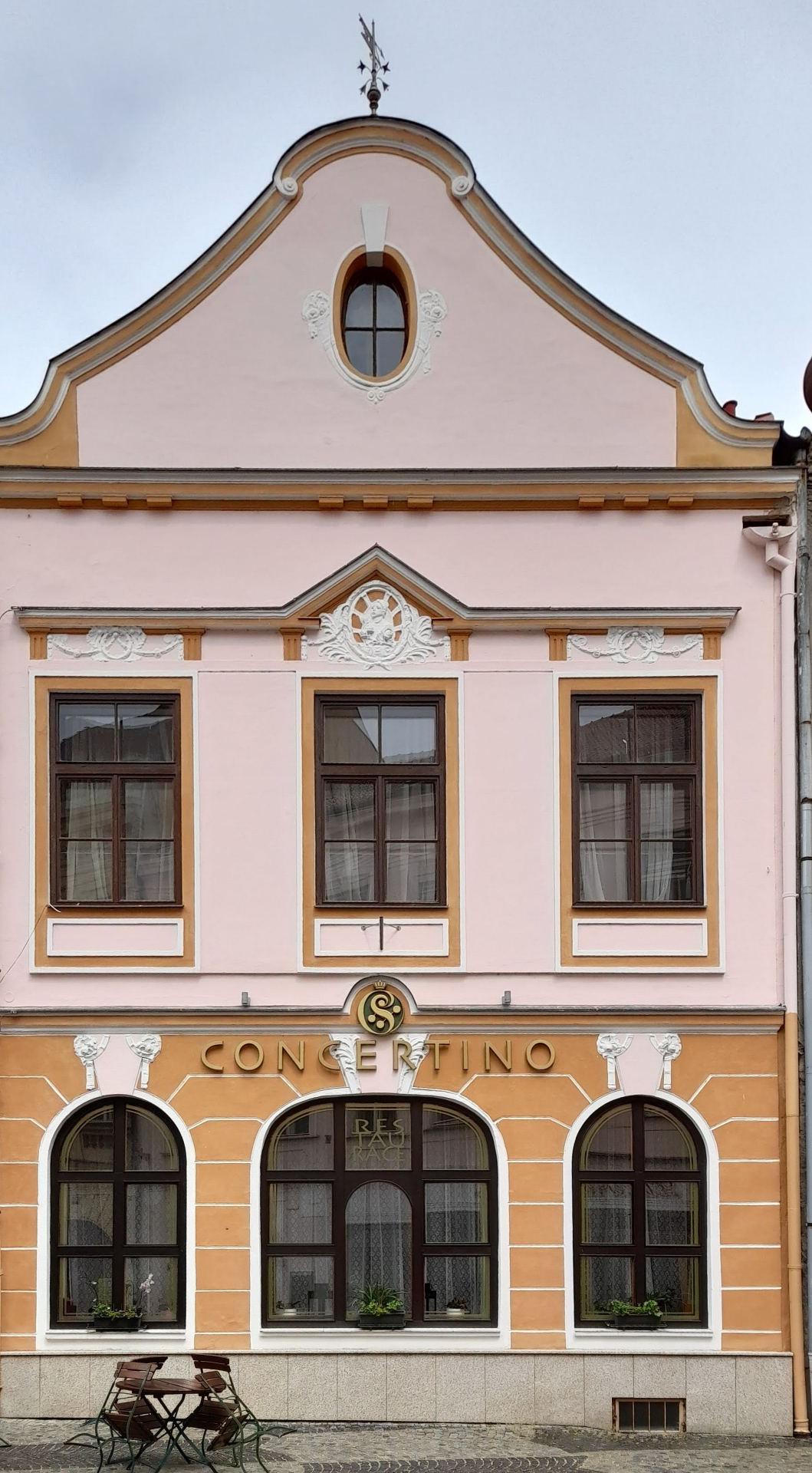 Hotel Concertino - Zlatá Husa foto 5