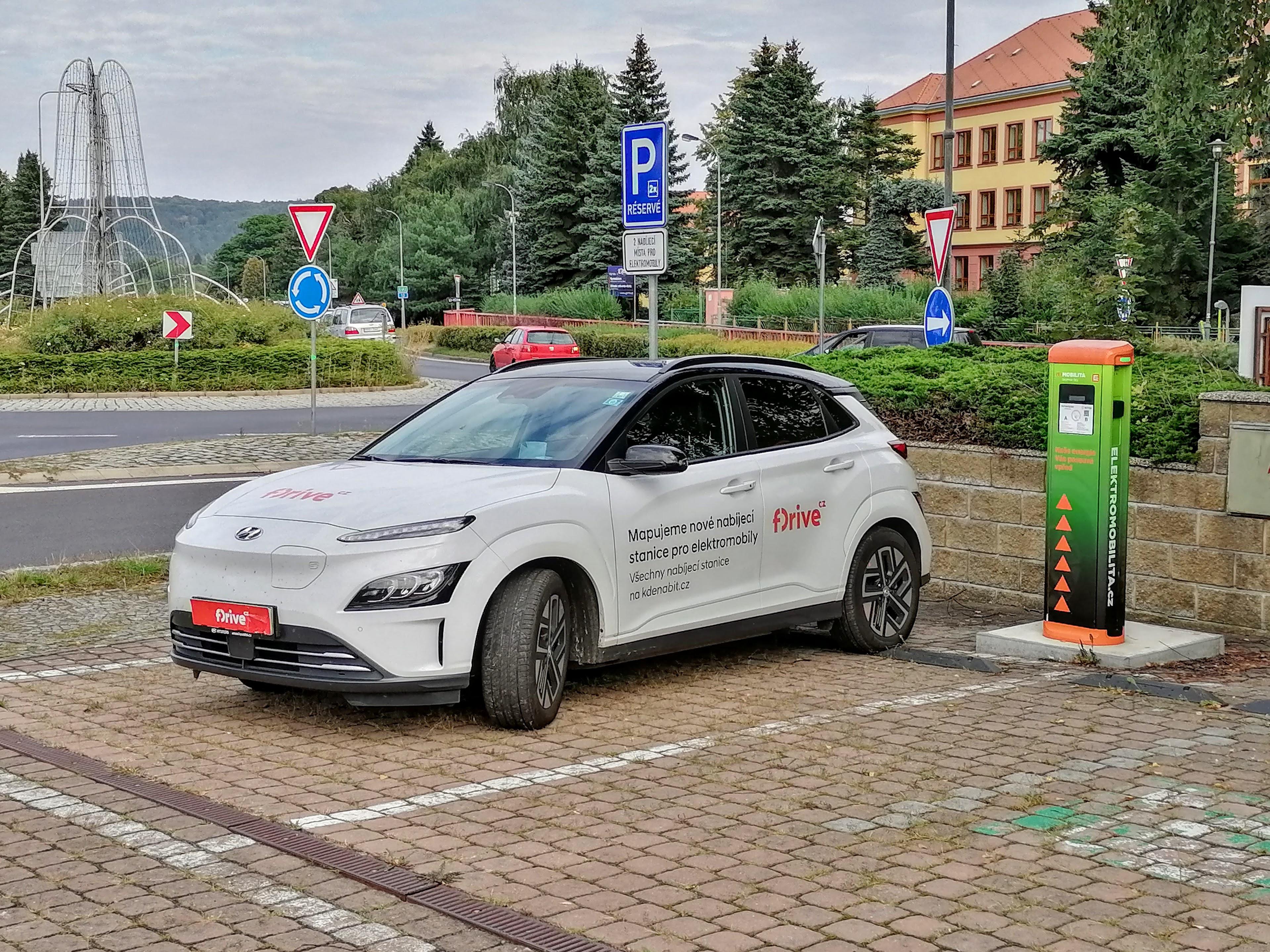 Nabíjecí stanice ČEZ foto 2