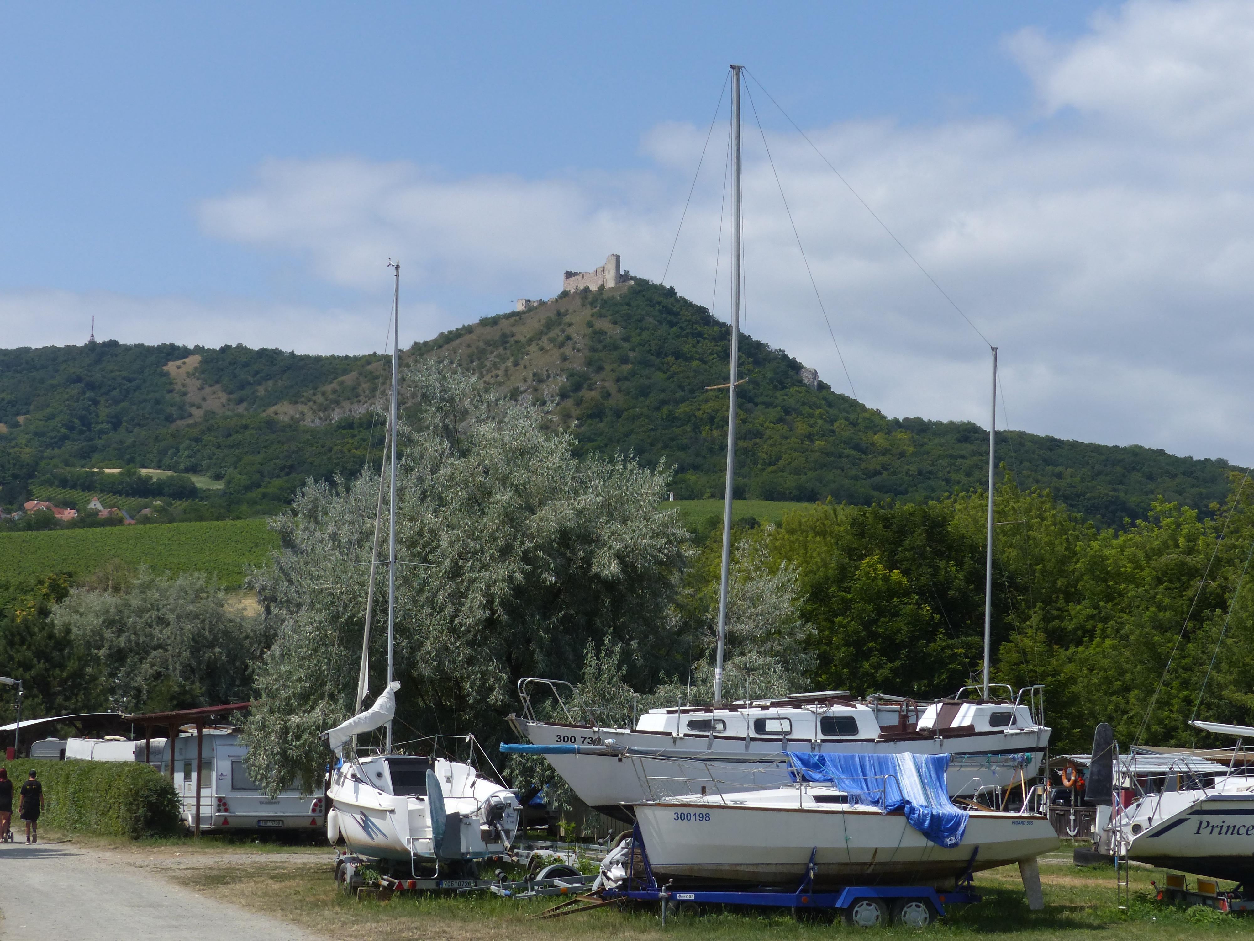 Půjčovna lodiček v. n. Nové Mlýny - Pavlov foto 3
