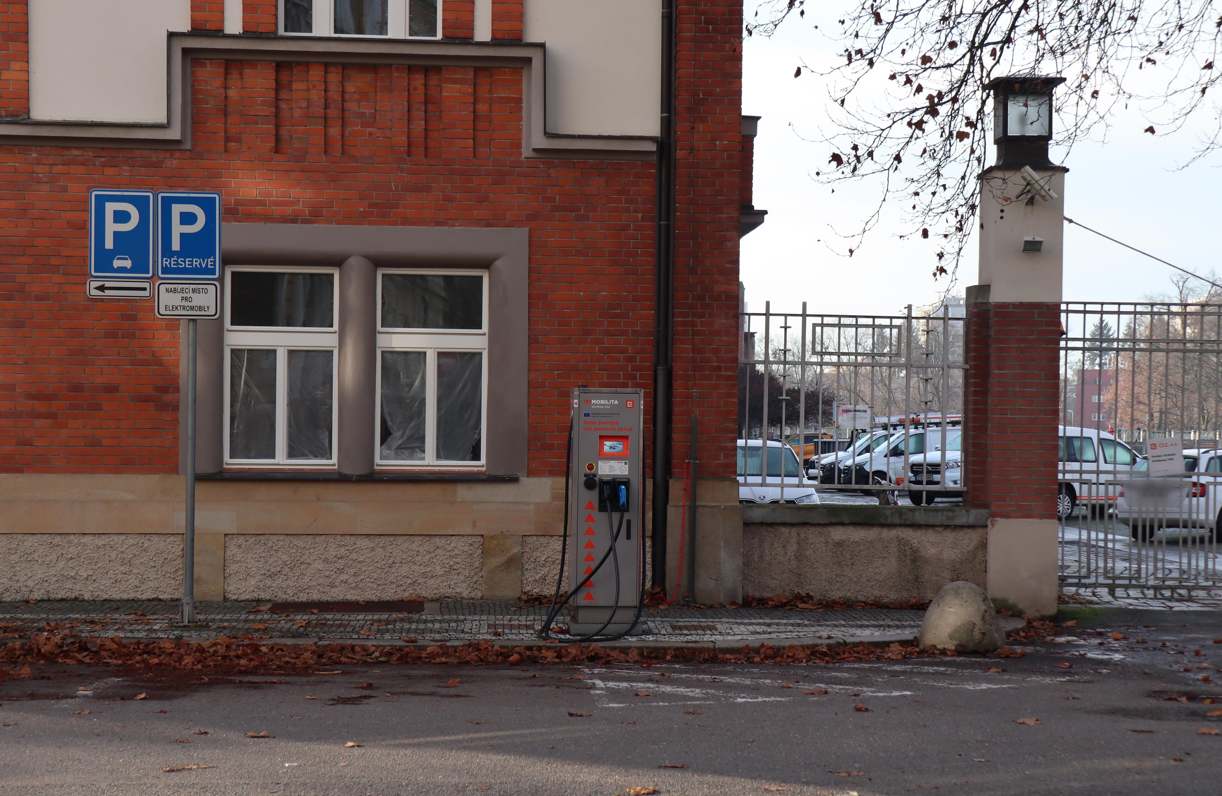 Nabíjecí stanice ČEZ foto 4
