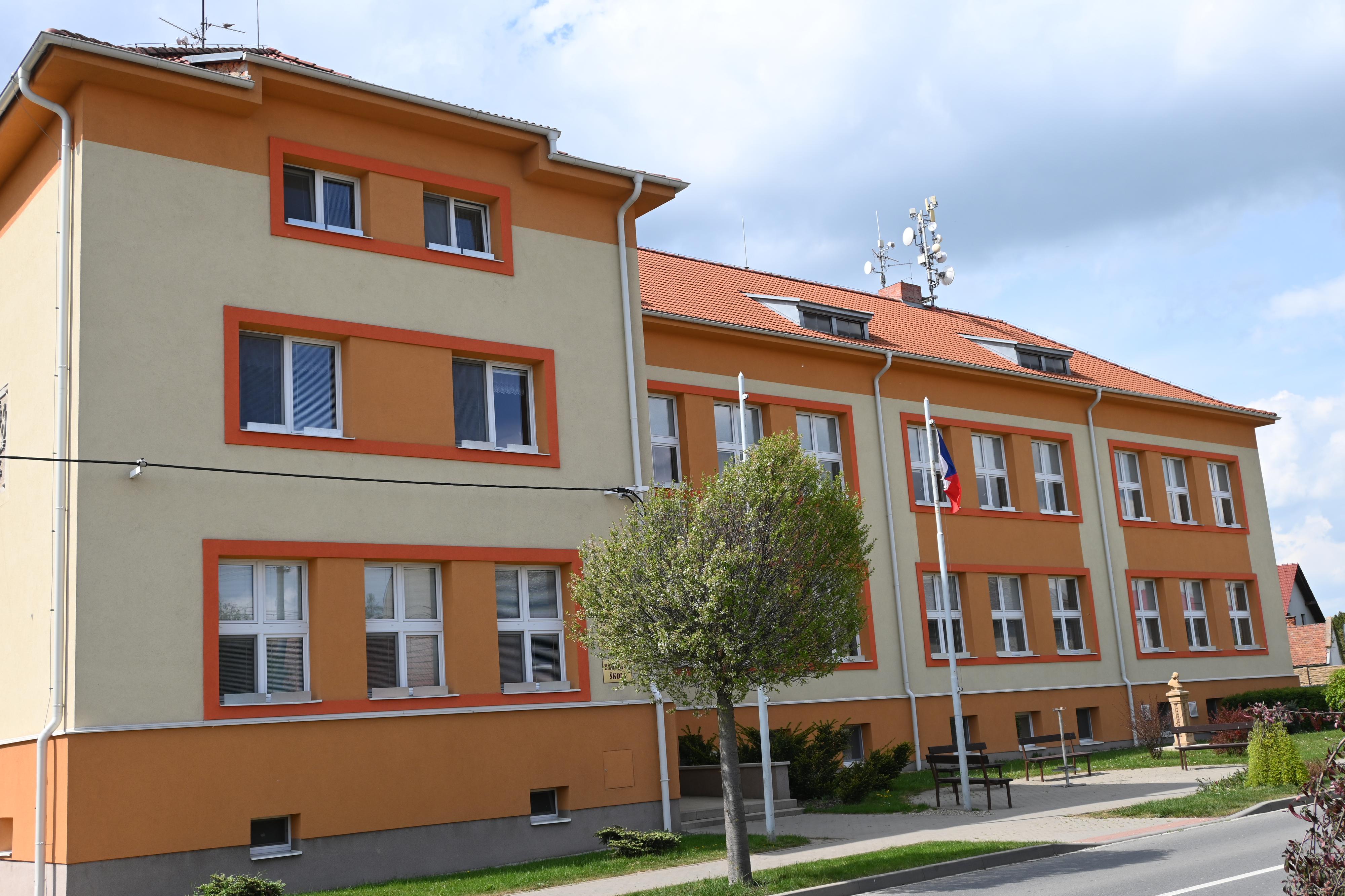 ZŠ Hněvotín foto 2