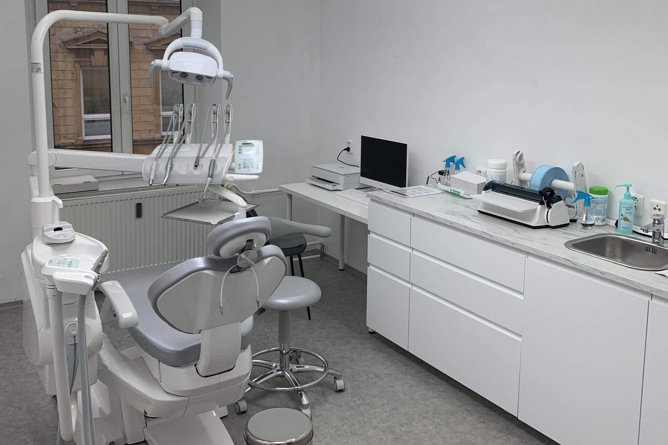 Zubní ordinace a Dentální hygiena Semchuk Oleksandr