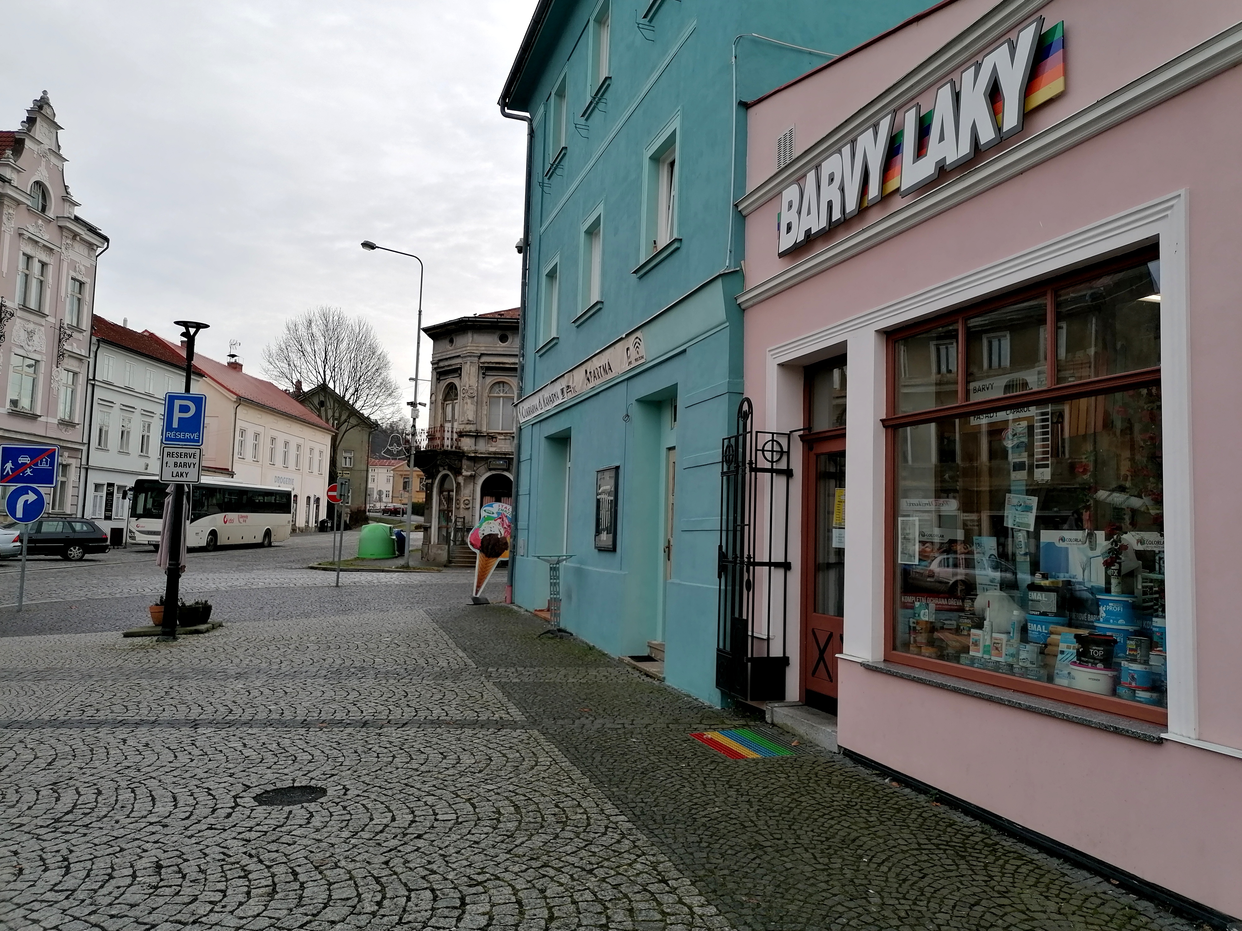 Barvy - Laky Hrubý foto 2