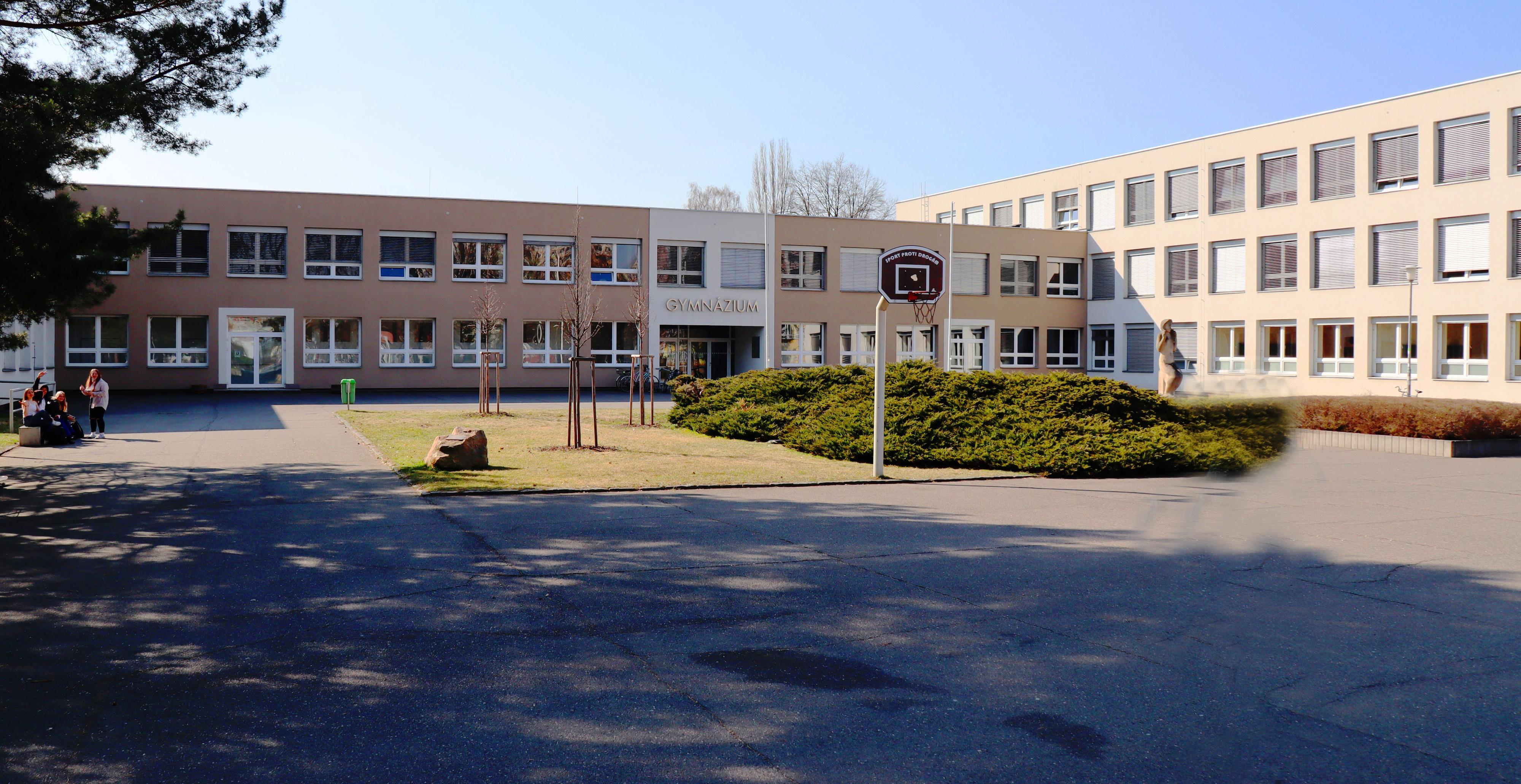 Gymnázium Pardubice, Mozartova foto 5