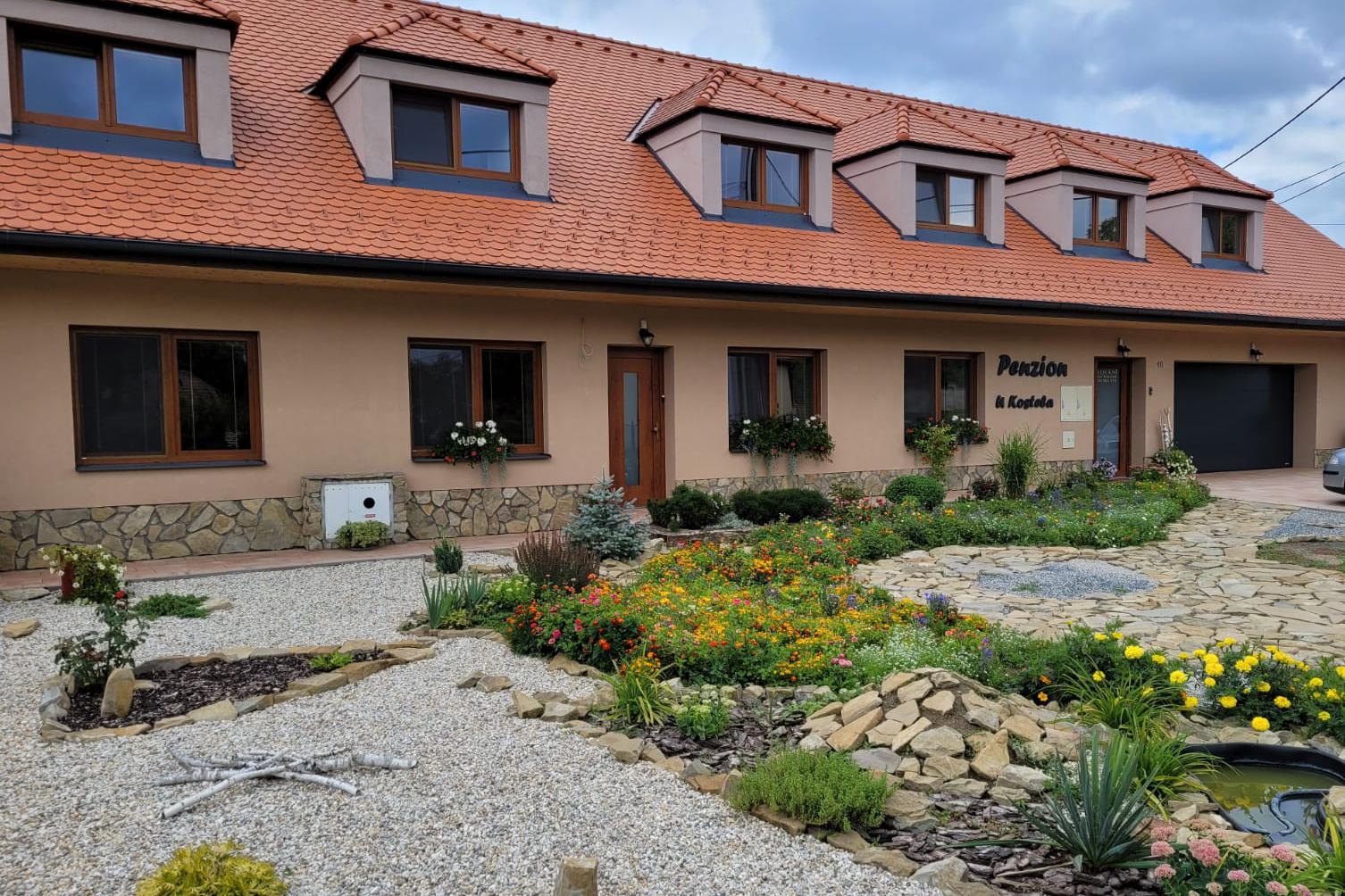 Penzion U Kostela
