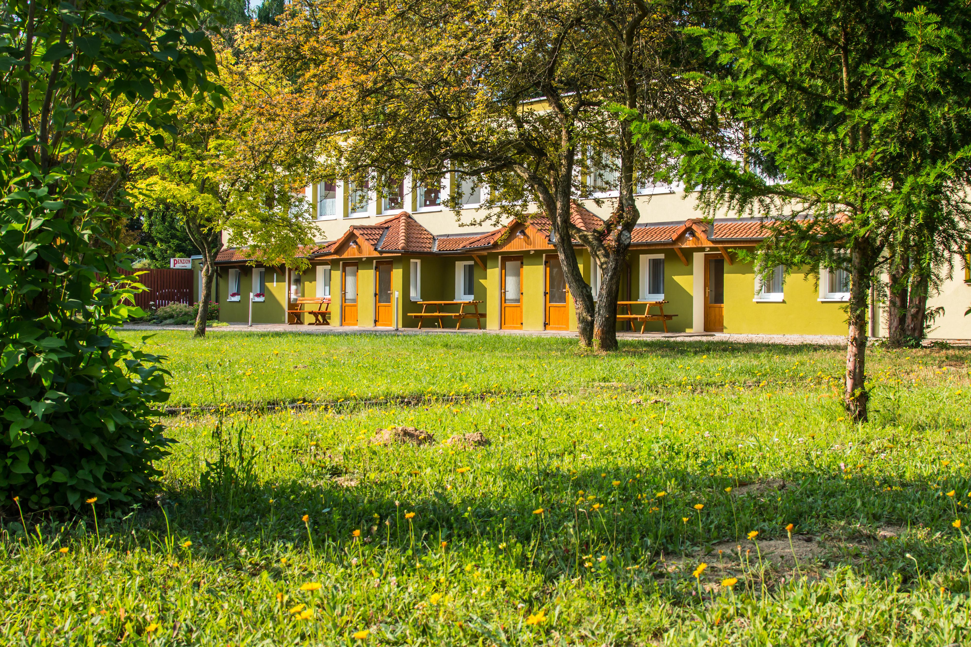 Penzion v parku foto 2