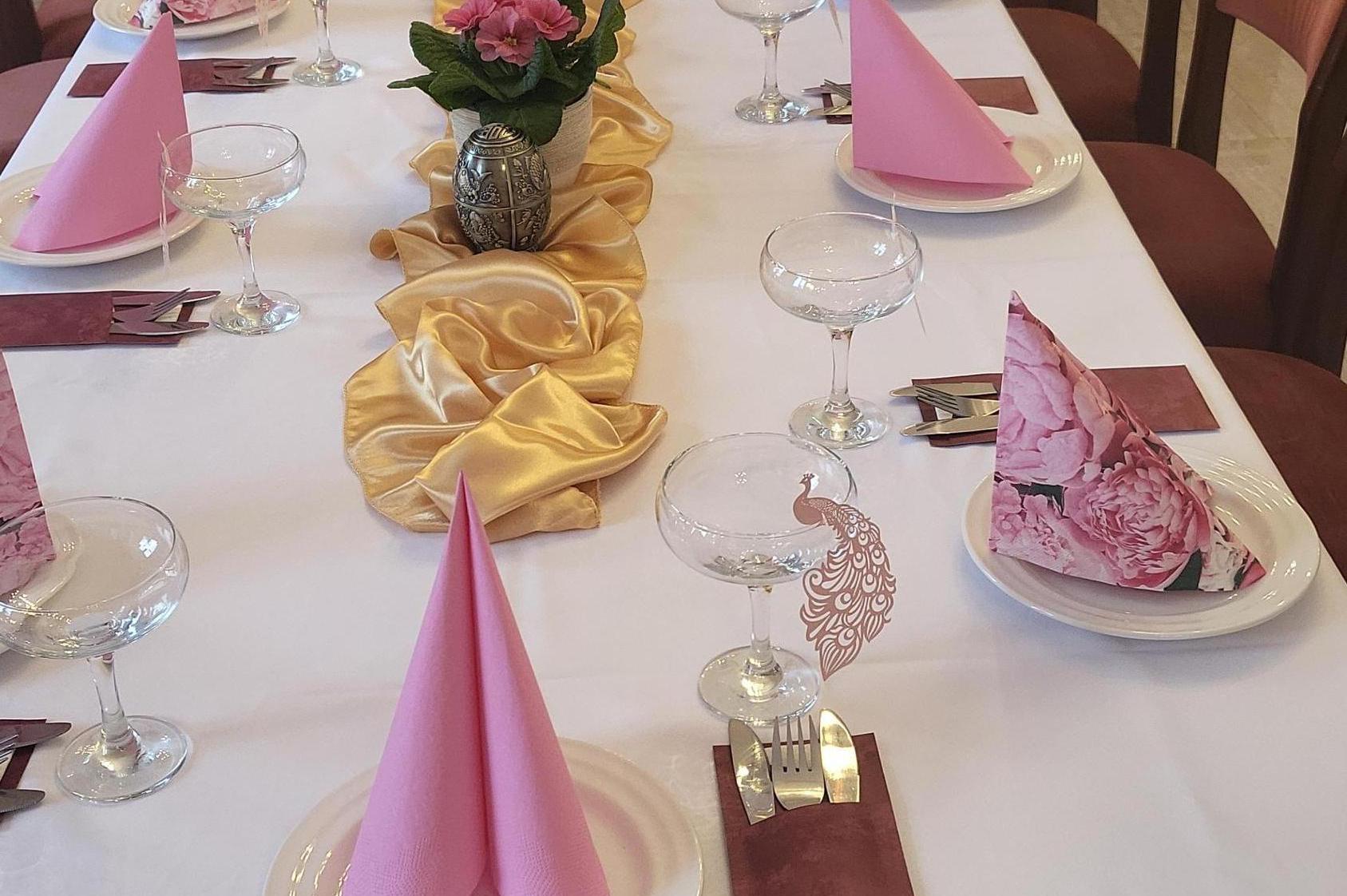 Zámecká restaurace Nový Dvůr