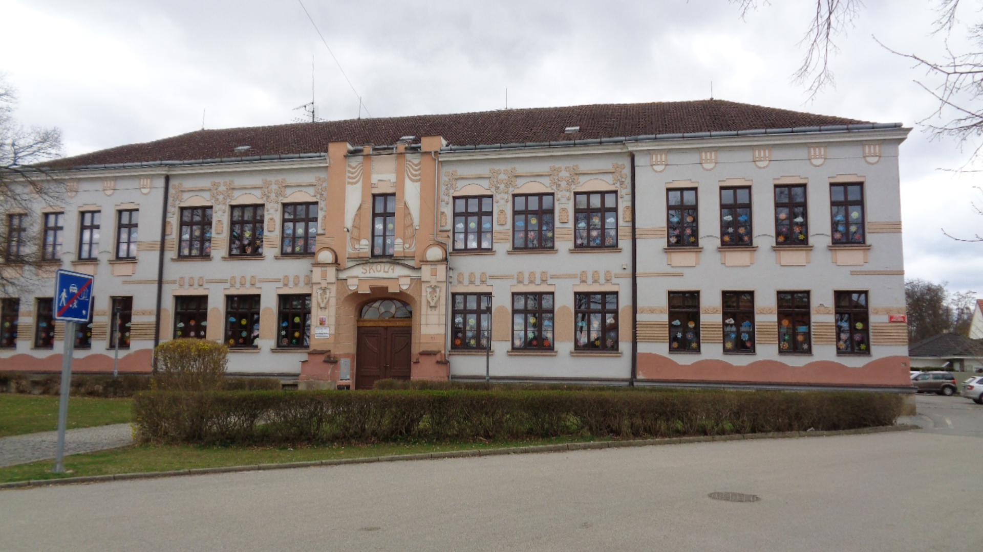 ZŠ a MŠ Dolní Bukovsko foto 3