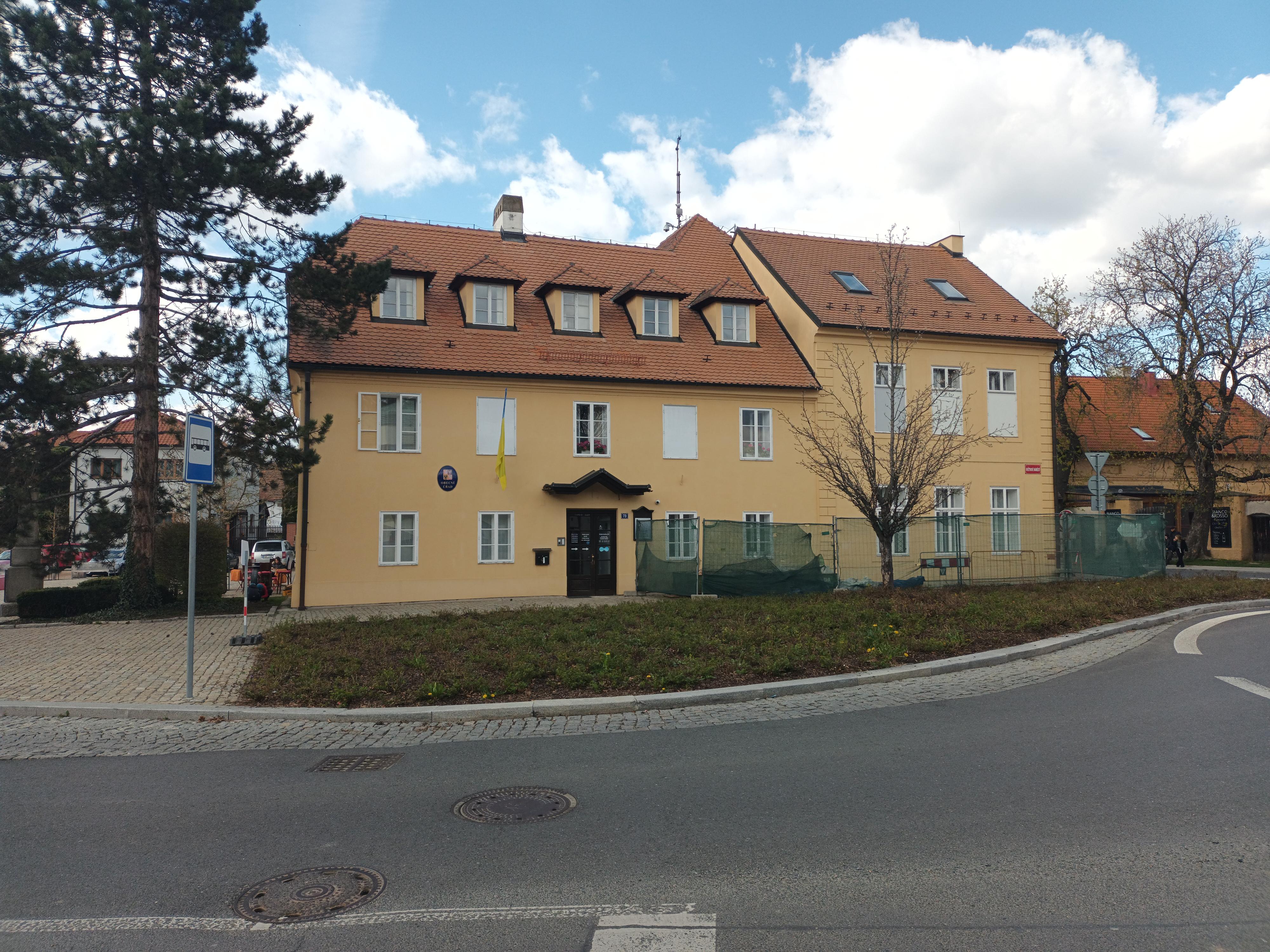 Průhonice - obecní úřad