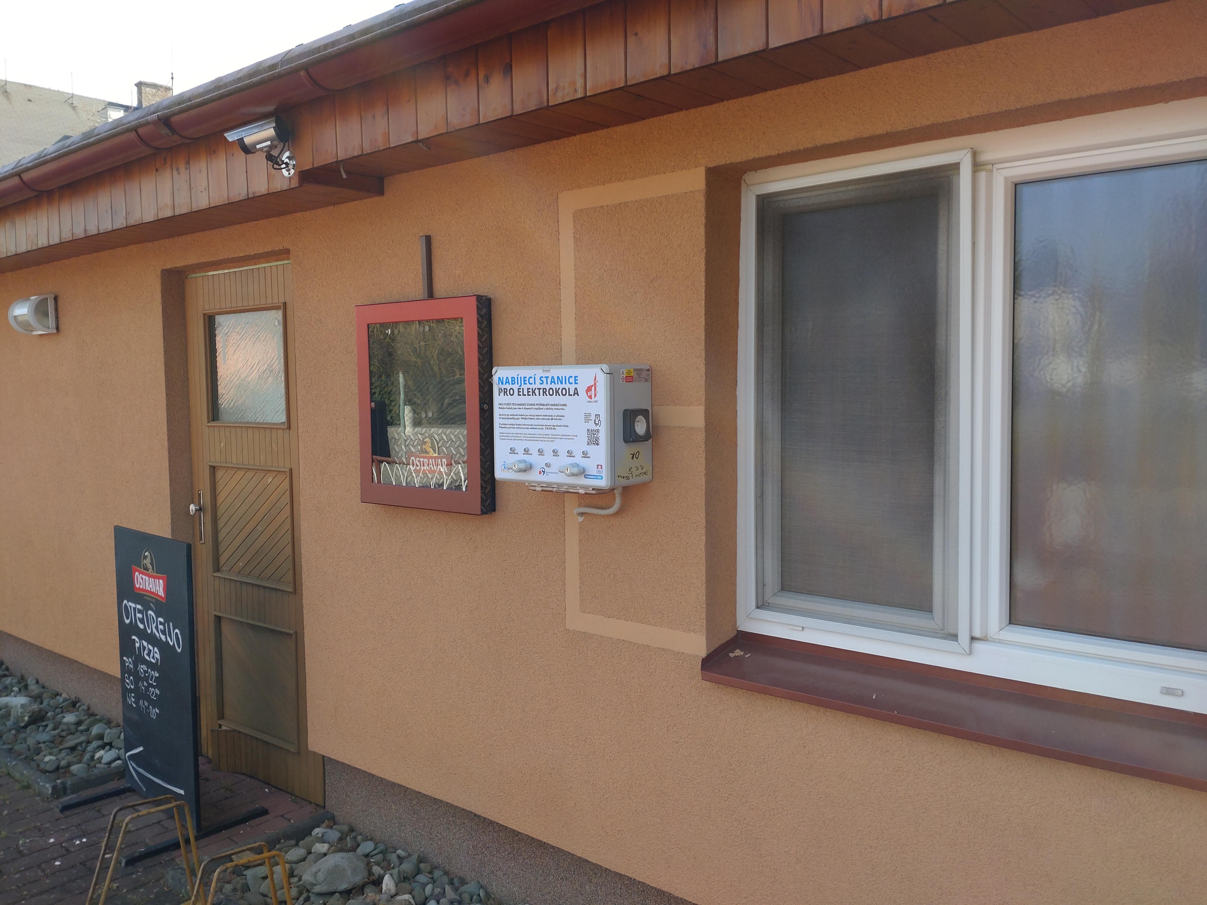 Nabíjecí stanice Koupaliště a minigolf Píšť